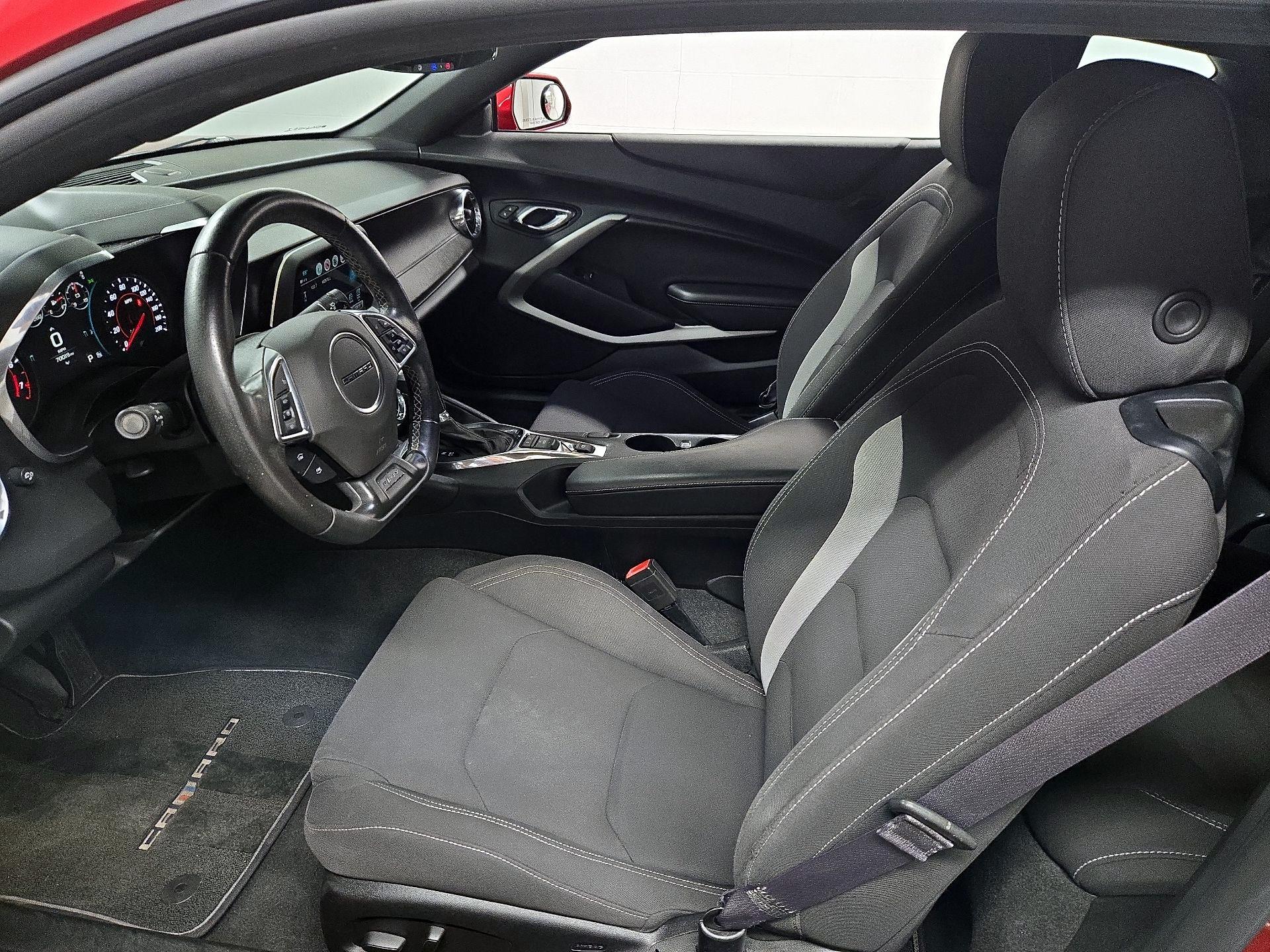 Thumbnail: 2017 Chevrolet Camaro - 11