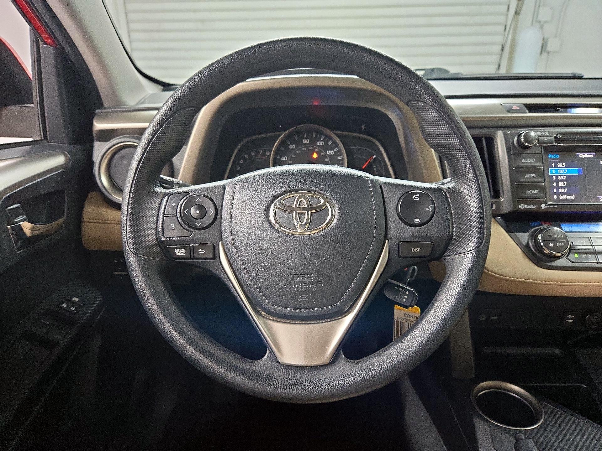 Thumbnail: 2015 Toyota RAV4 - 10