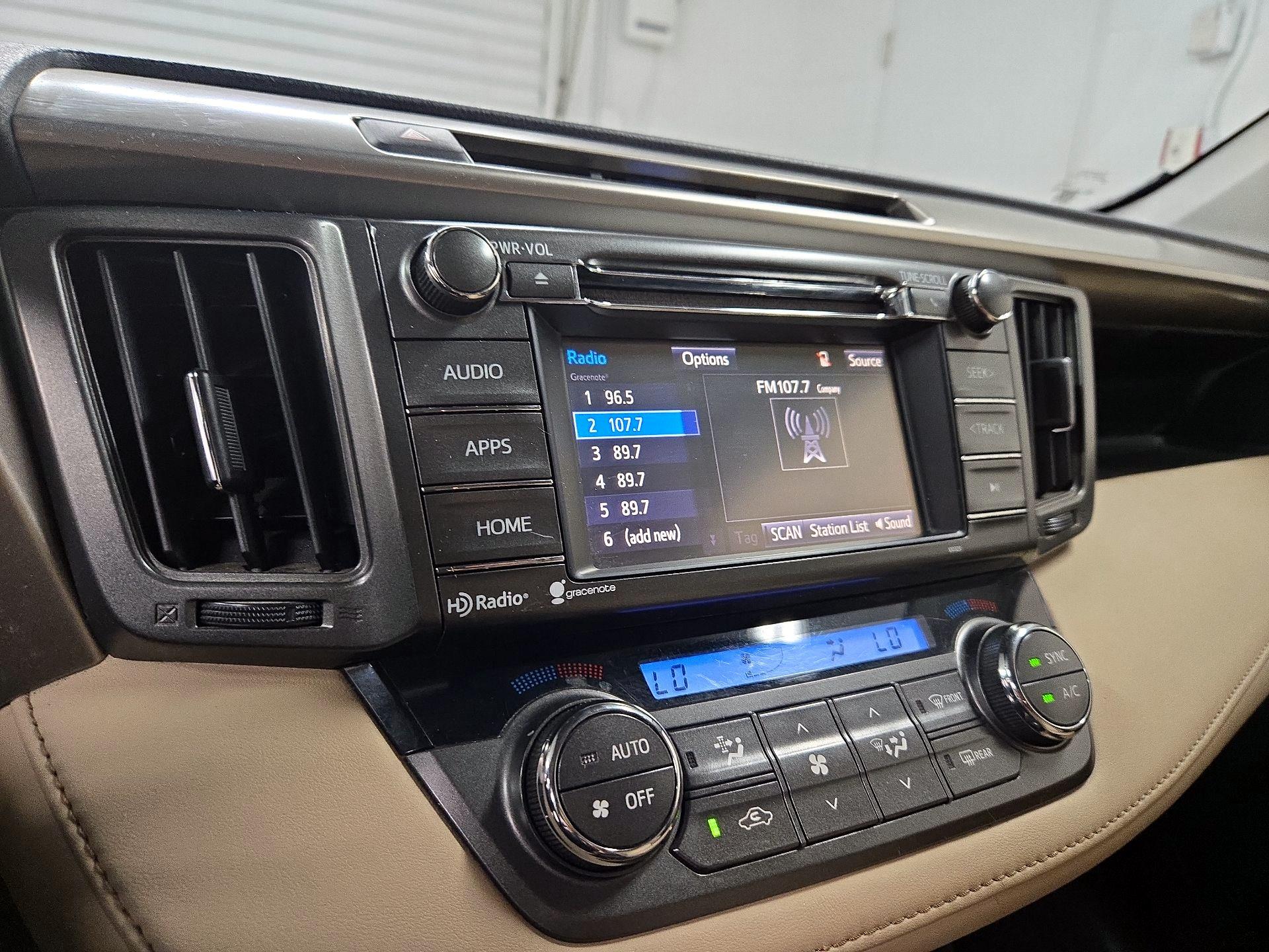 Thumbnail: 2015 Toyota RAV4 - 15