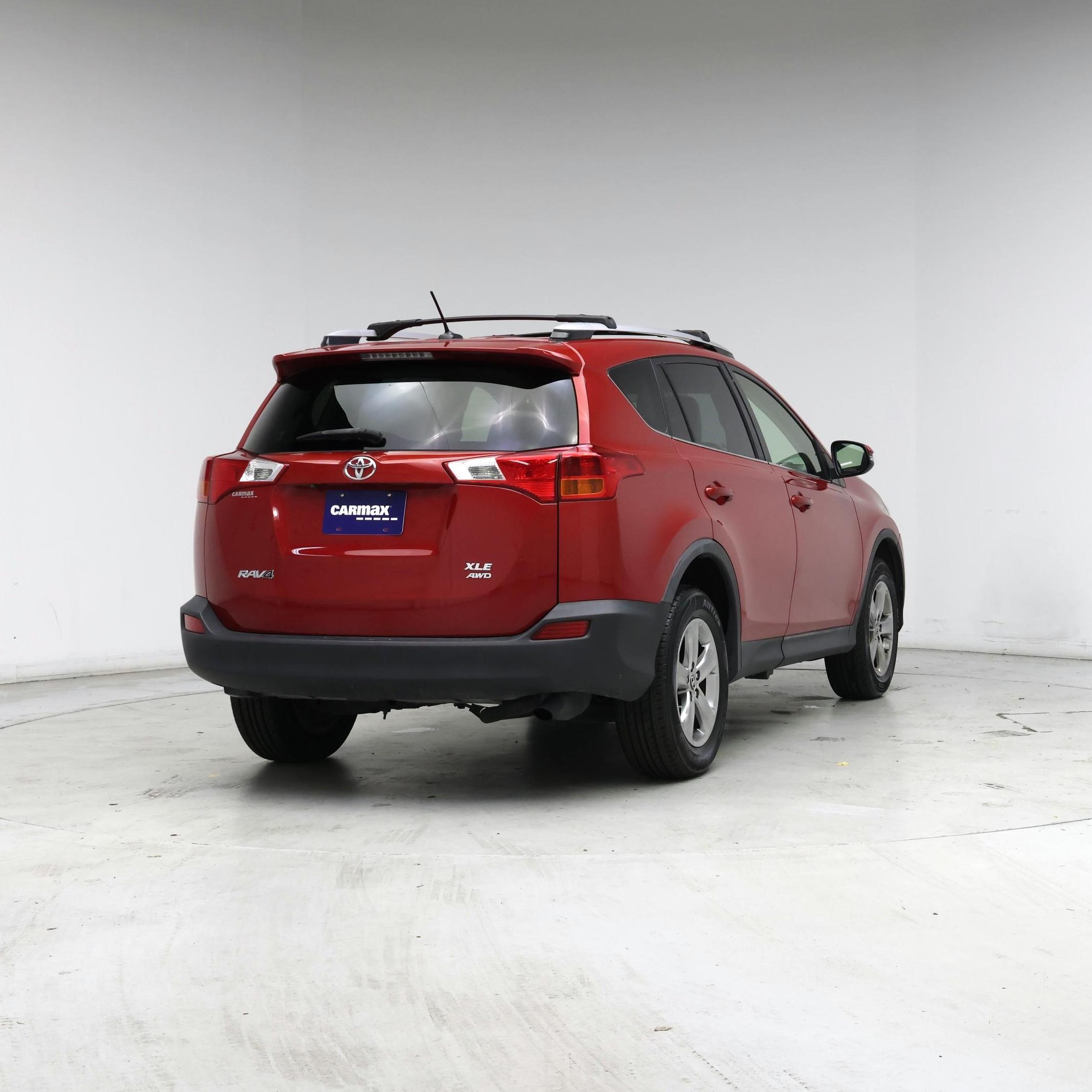Thumbnail: 2015 Toyota RAV4 - 8
