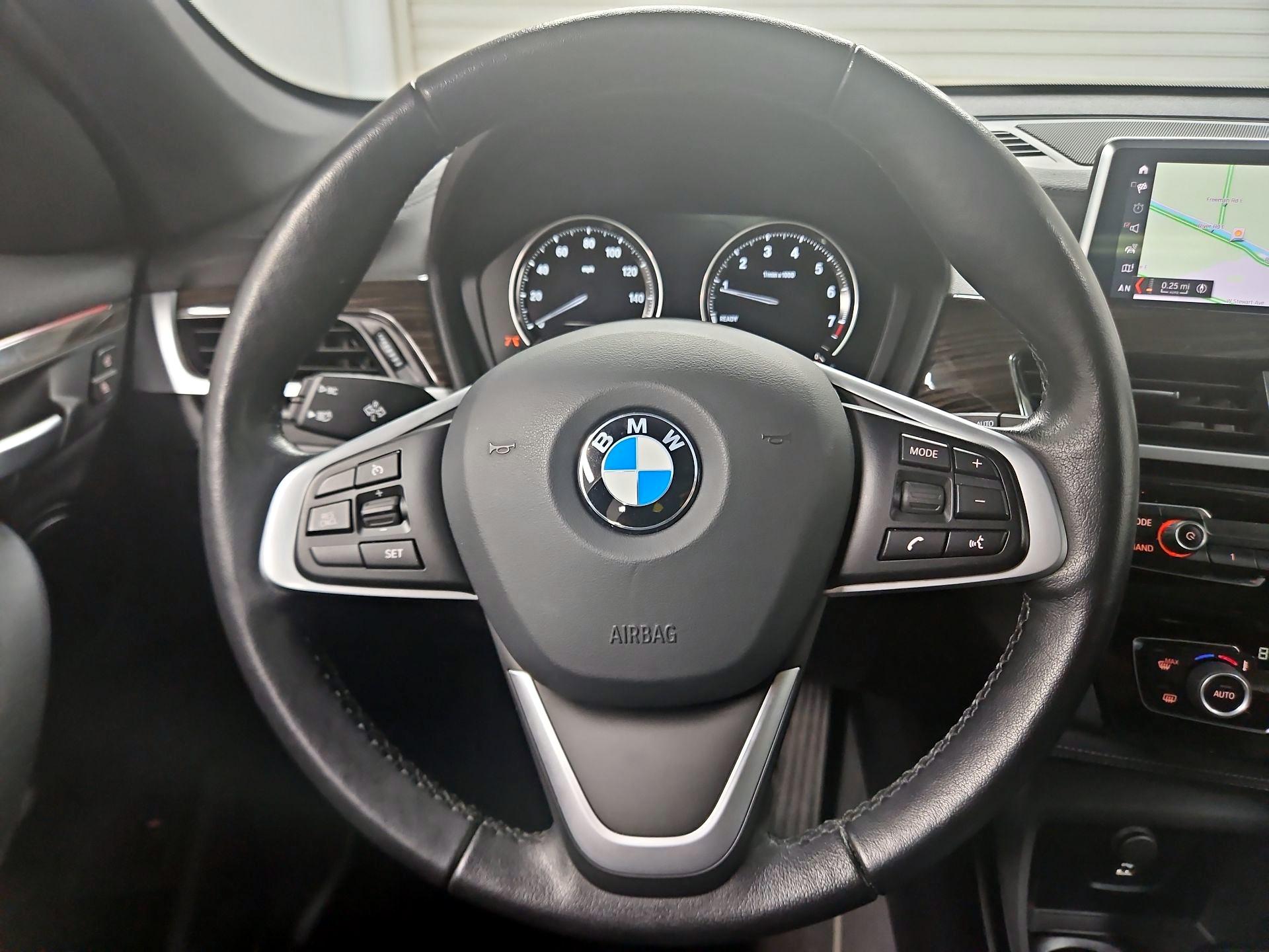 Thumbnail: 2021 BMW X1 - 10