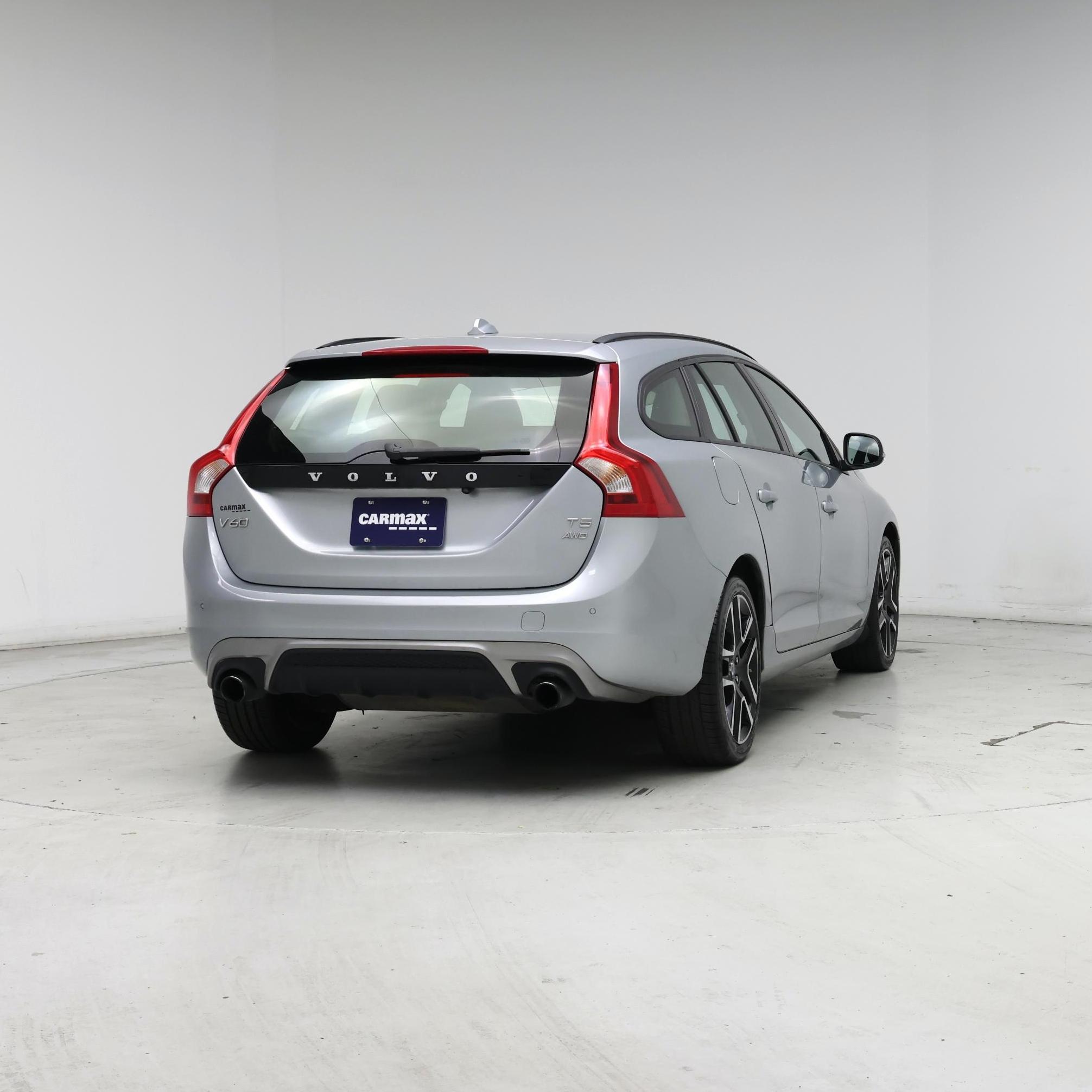 Thumbnail: 2018 Volvo V60 - 8
