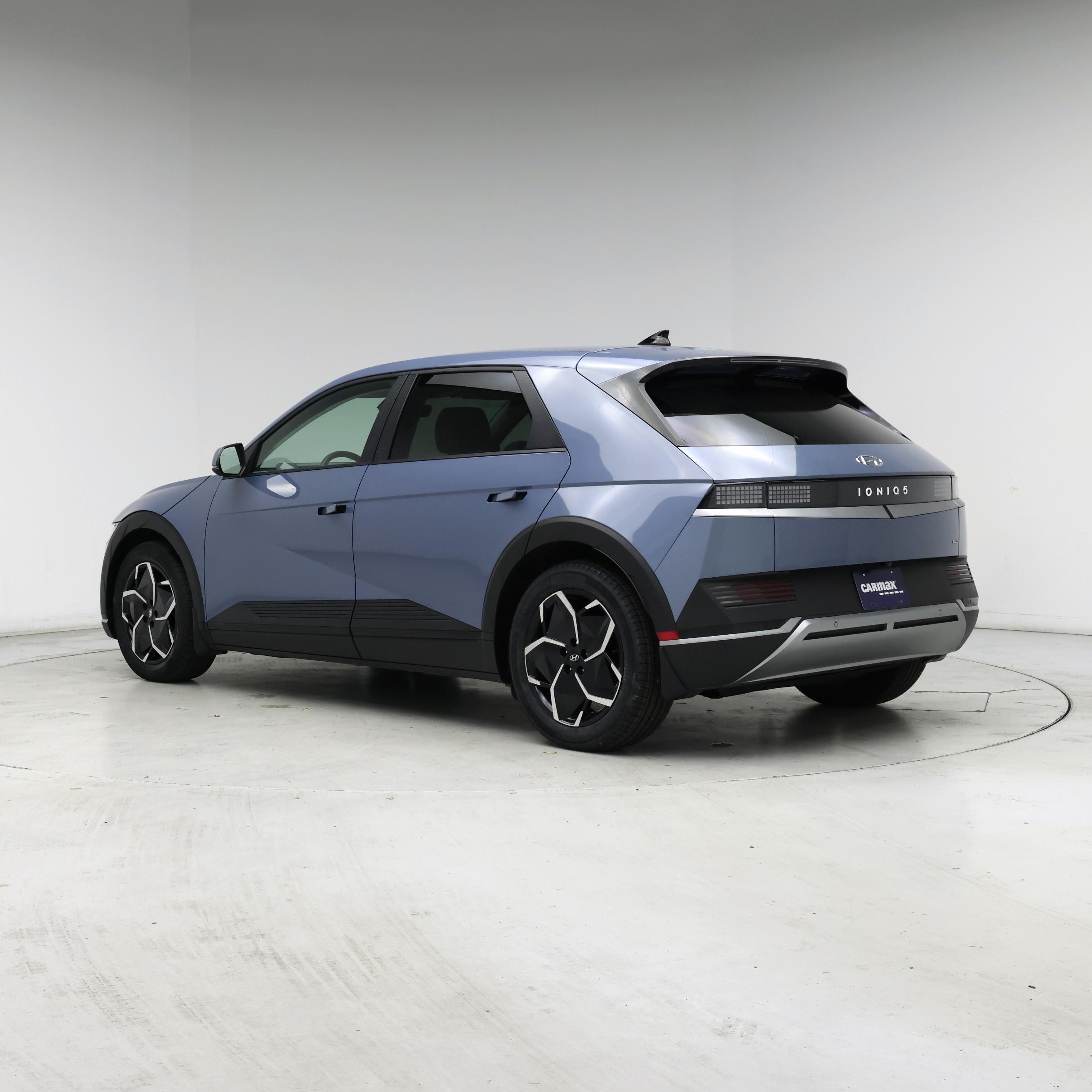Thumbnail: 2023 Hyundai Ioniq 5 - 2
