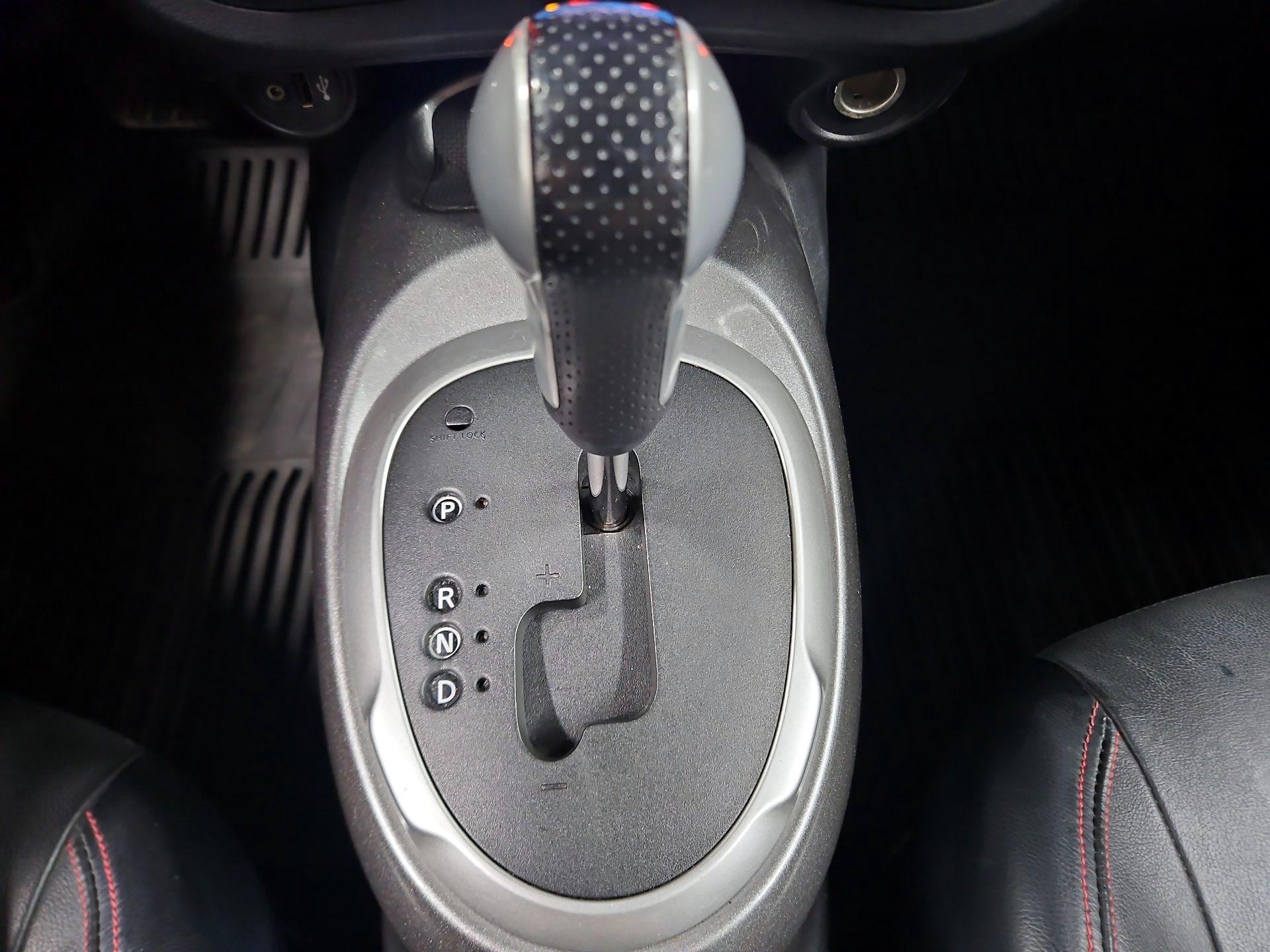 Thumbnail: 2014 Nissan Juke - 18
