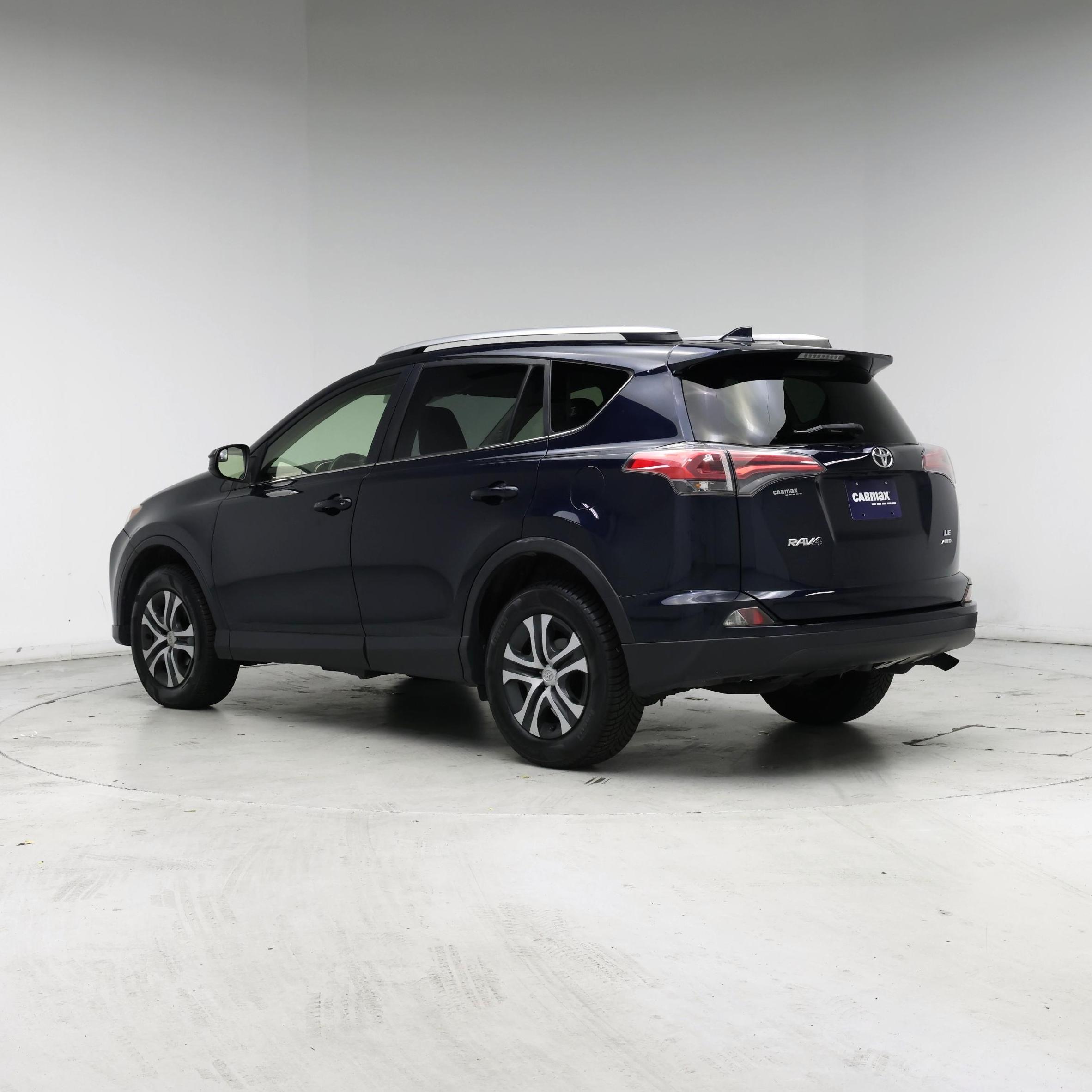 Thumbnail: 2018 Toyota RAV4 - 2