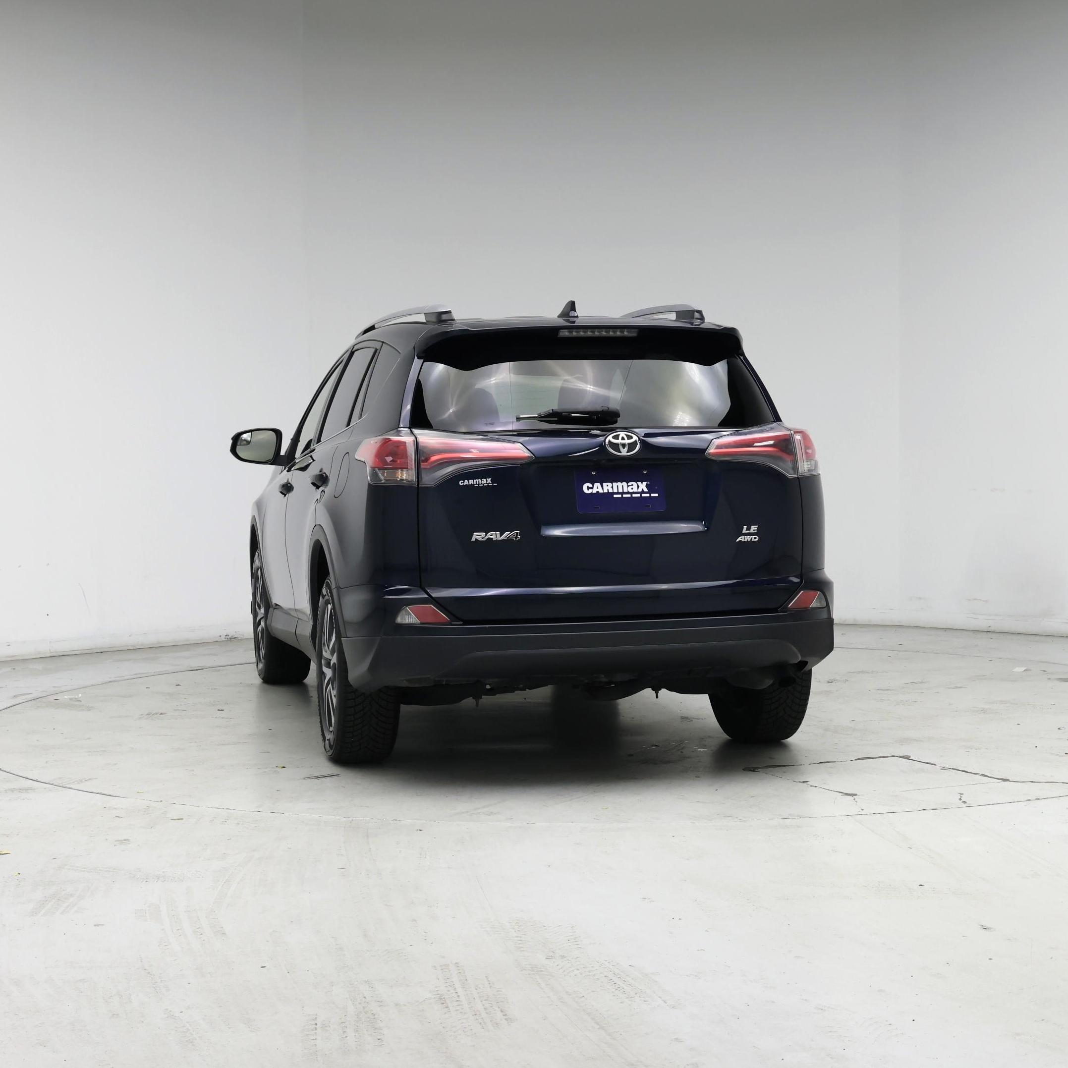 Thumbnail: 2018 Toyota RAV4 - 6