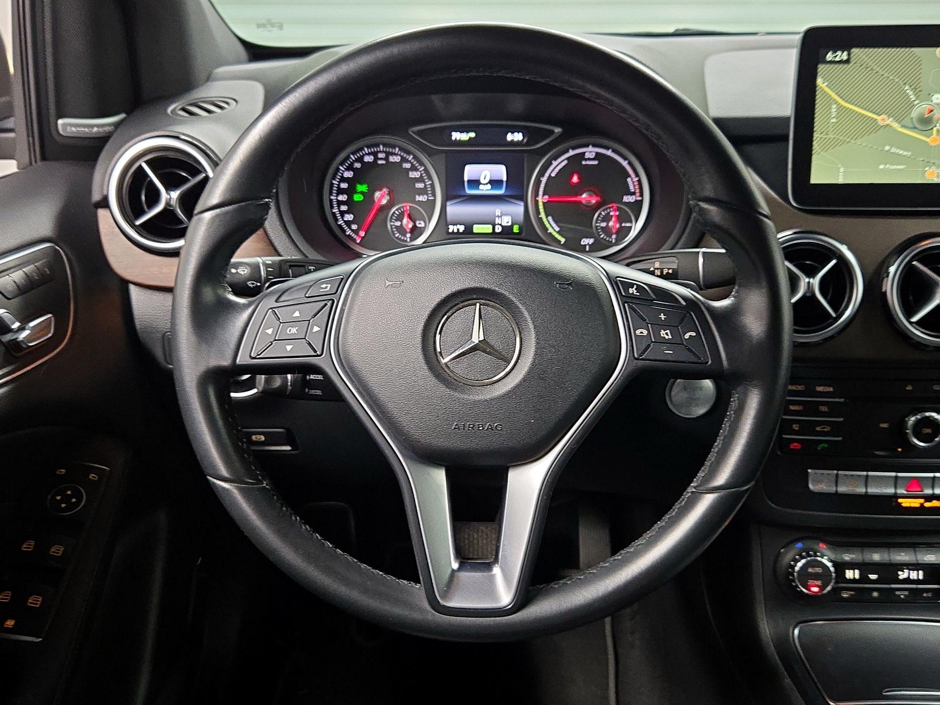 Thumbnail: 2017 Mercedes-Benz B-Class - 10