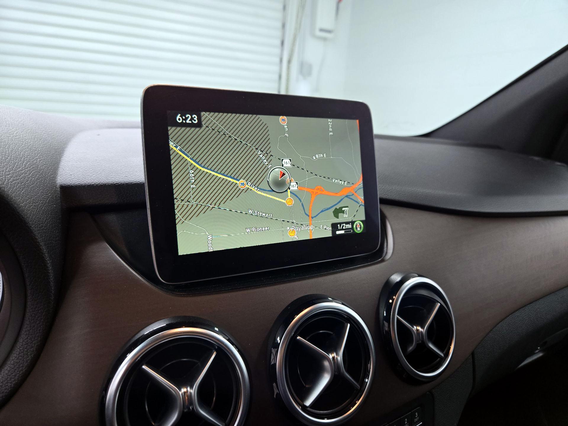 Thumbnail: 2017 Mercedes-Benz B-Class - 14