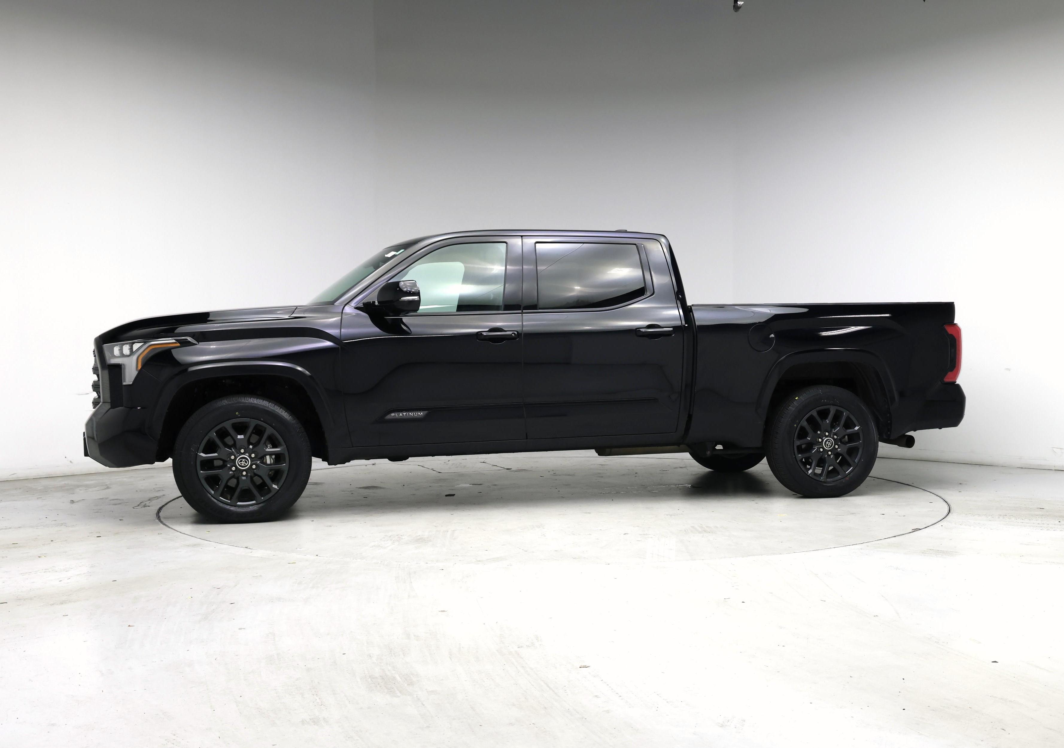 Thumbnail: 2022 Toyota Tundra - 3
