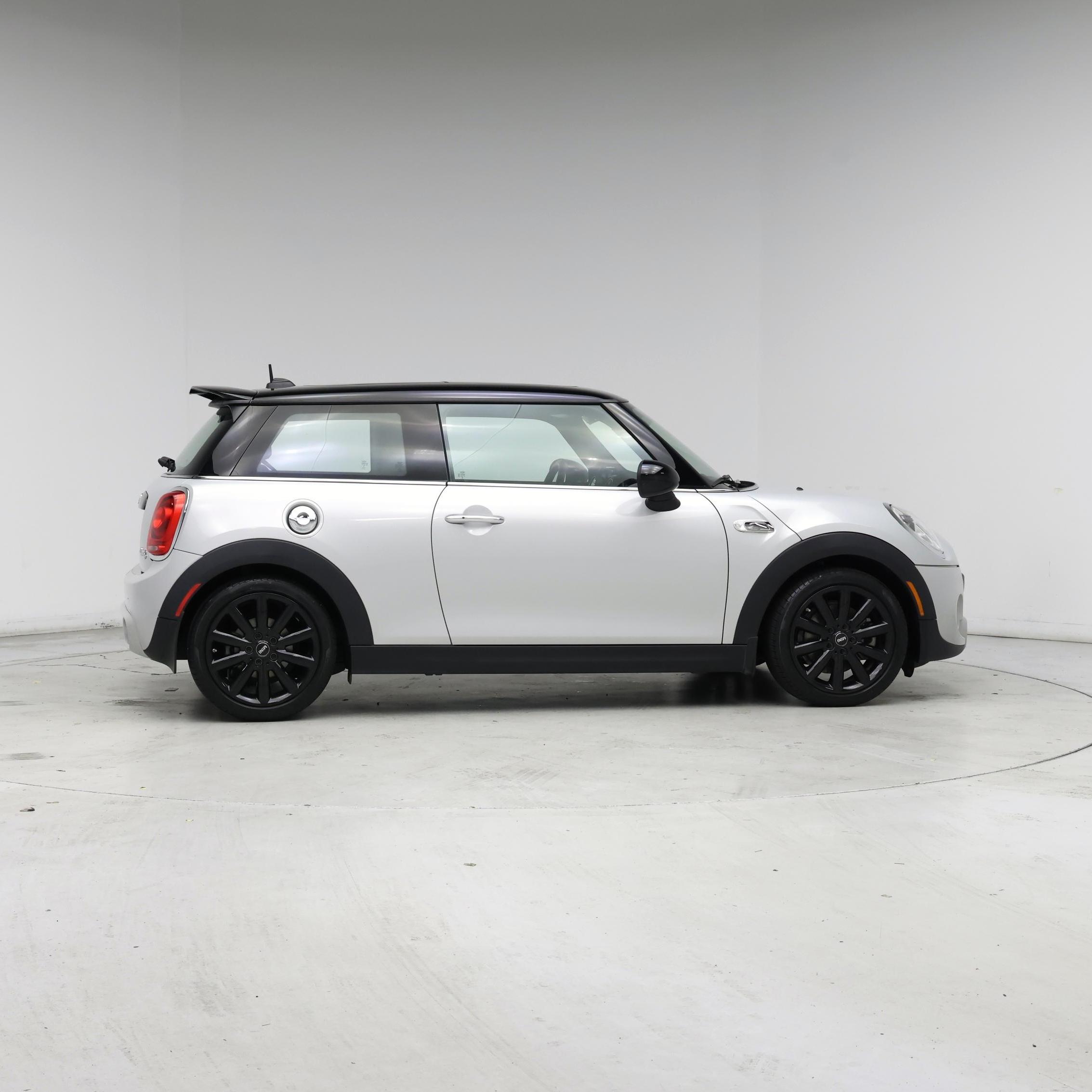 Thumbnail: 2015 MINI Cooper Hardtop - 7