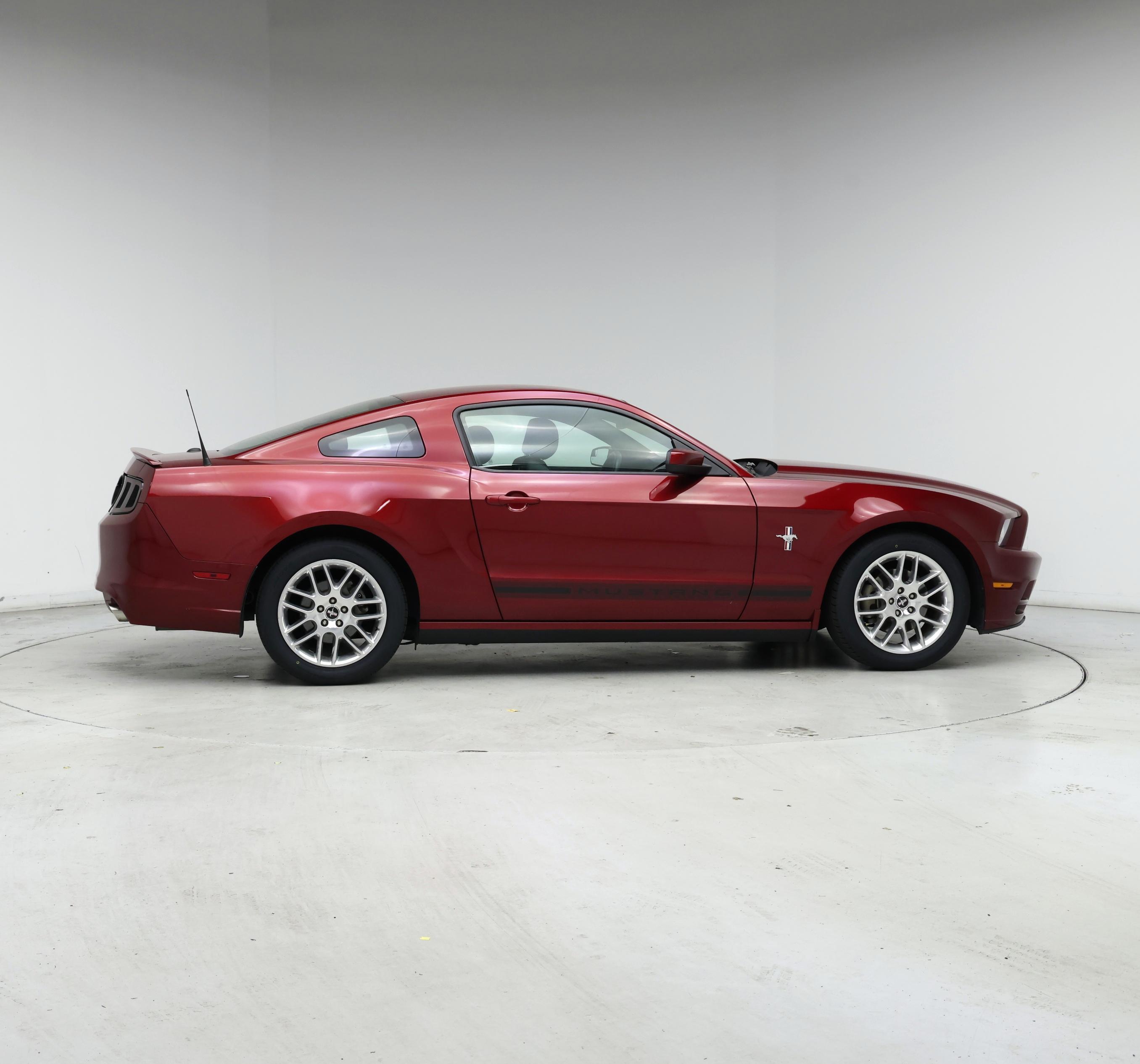 Thumbnail: 2014 Ford Mustang - 7