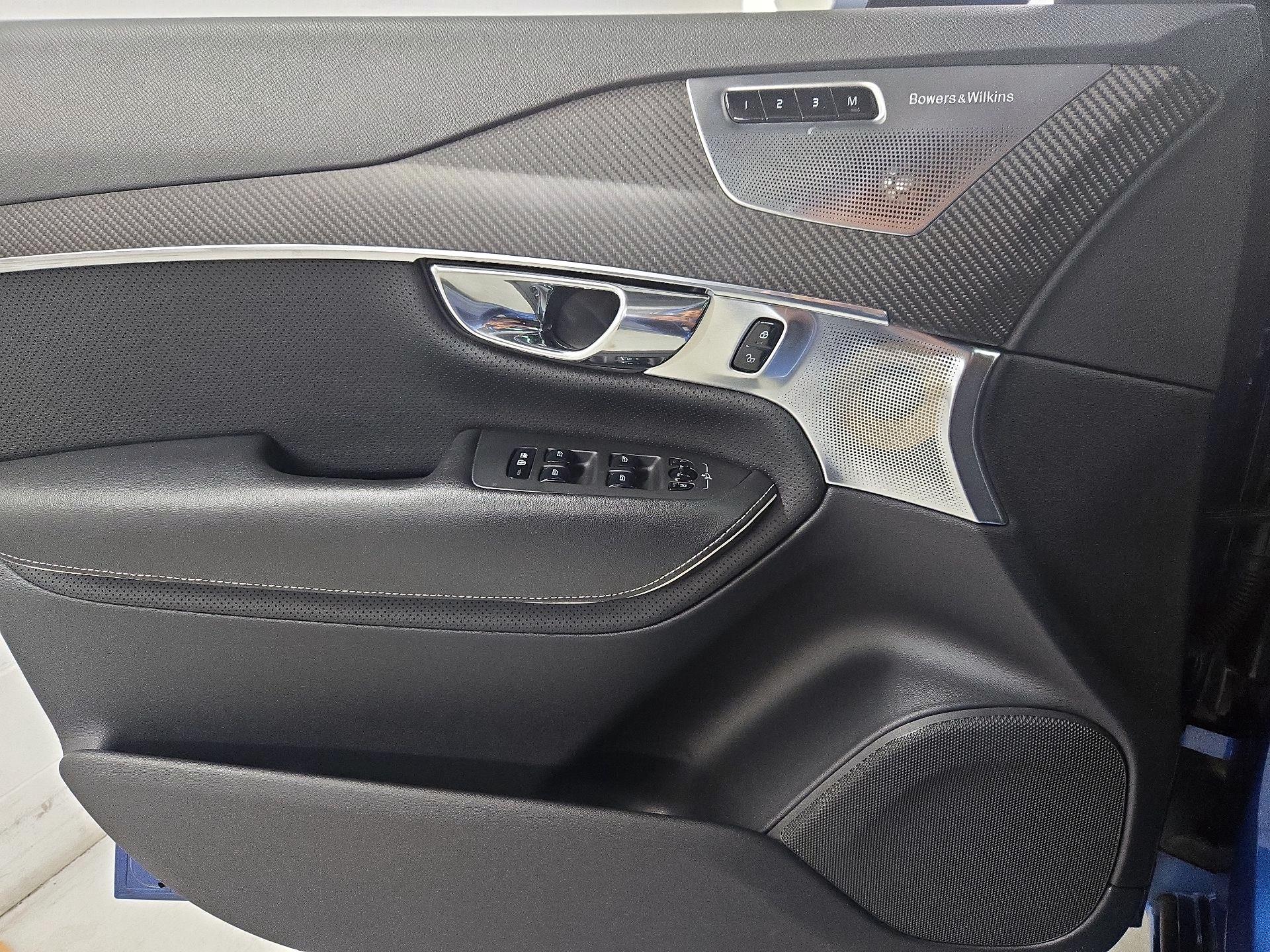 Thumbnail: 2016 Volvo XC90 - 12