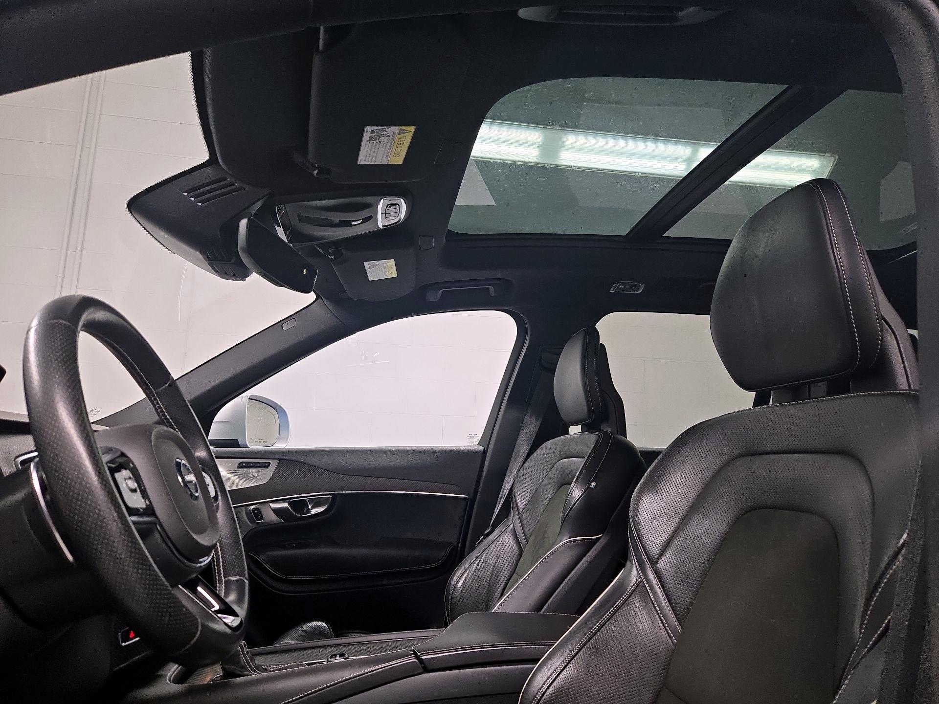 Thumbnail: 2016 Volvo XC90 - 20