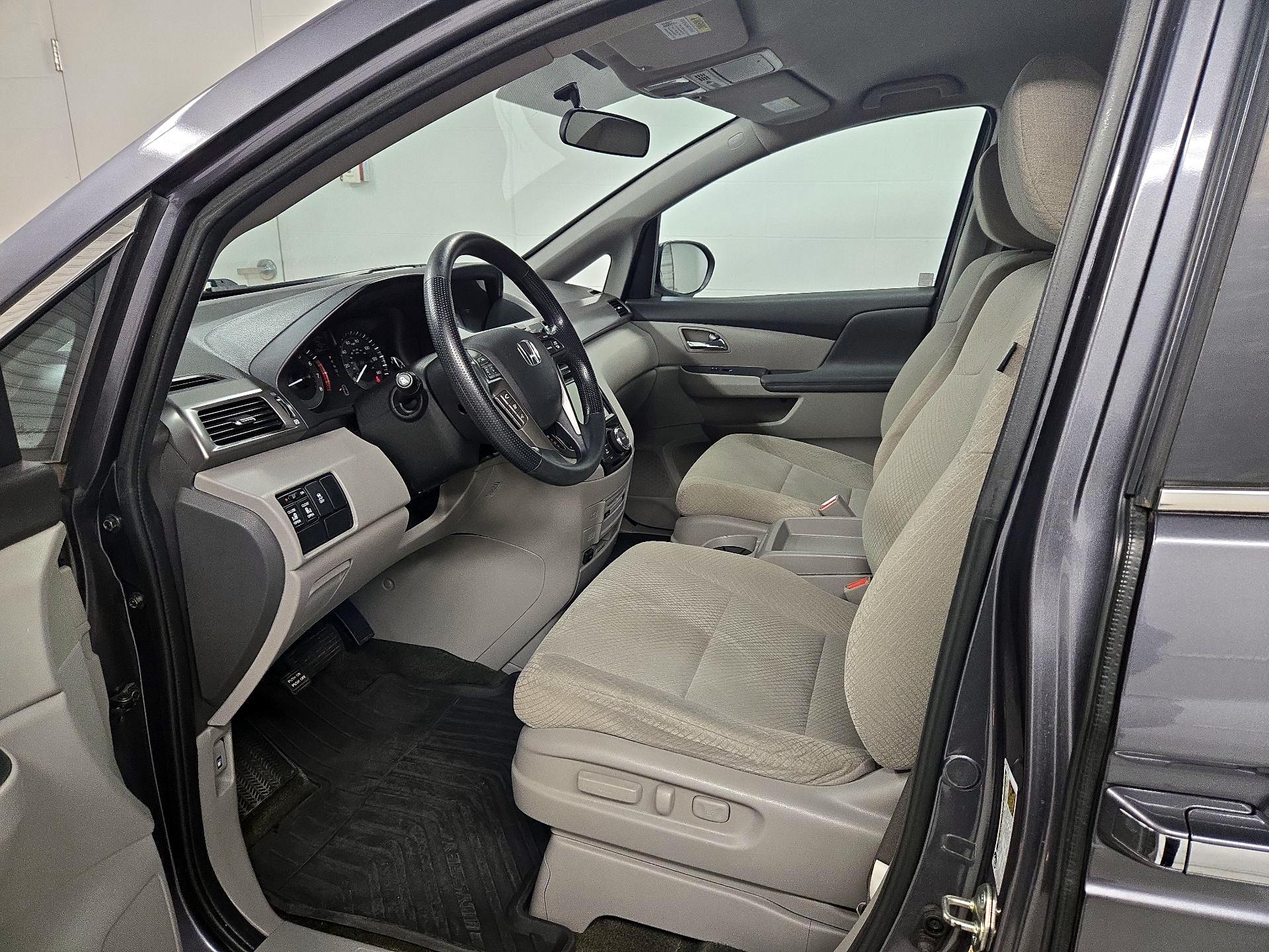 Thumbnail: 2016 Honda Odyssey - 11