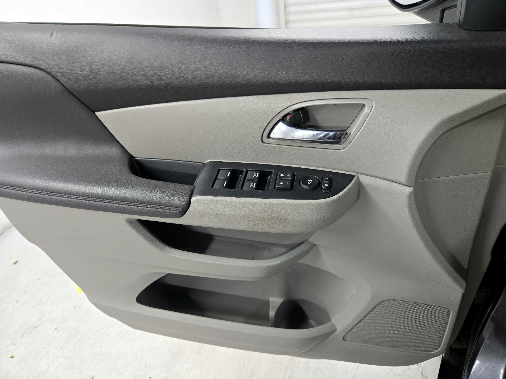 Thumbnail: 2016 Honda Odyssey - 12