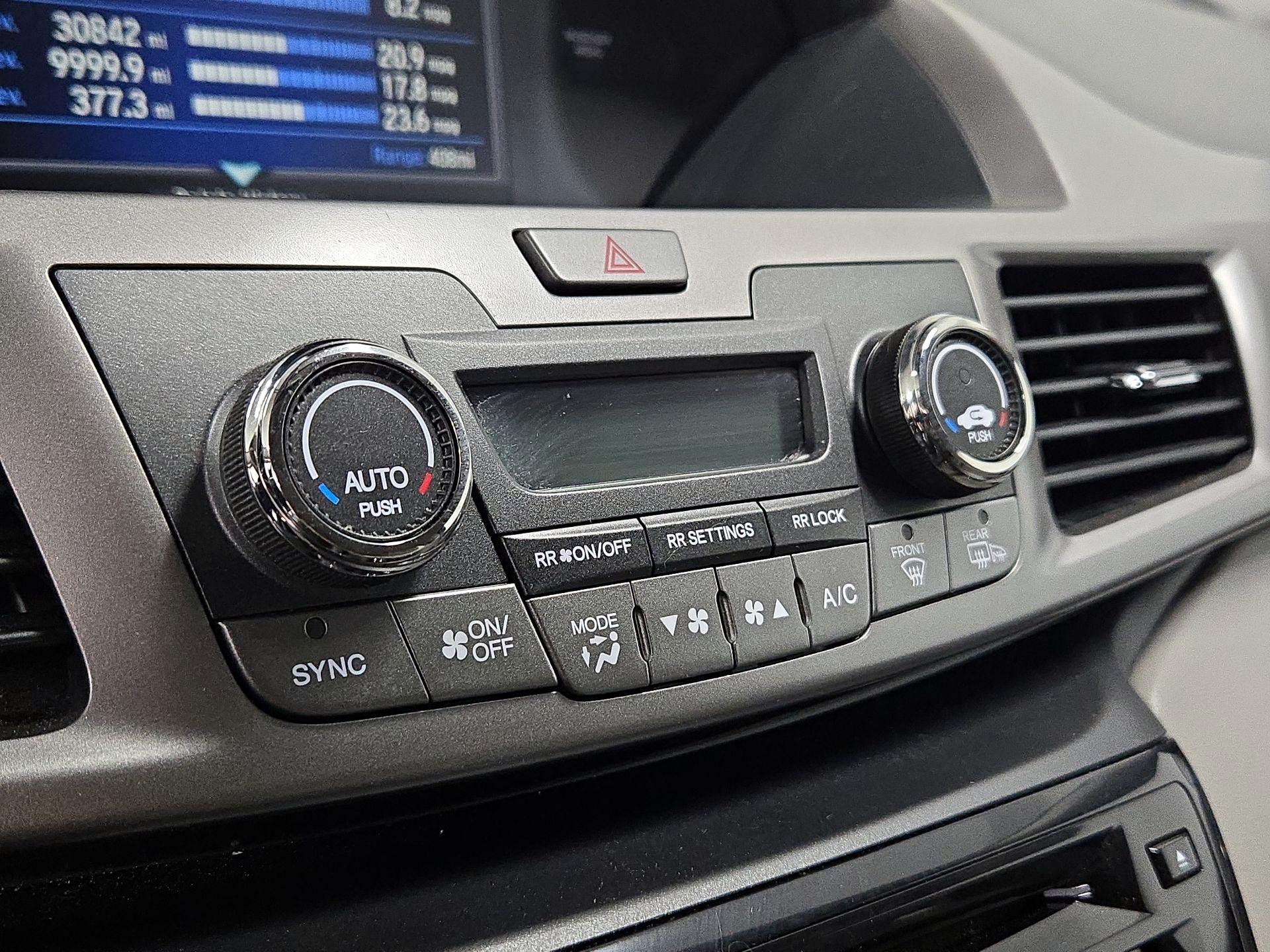 Thumbnail: 2016 Honda Odyssey - 16