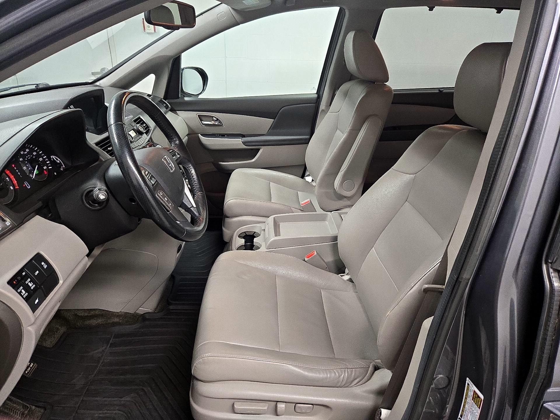 Thumbnail: 2014 Honda Odyssey - 11