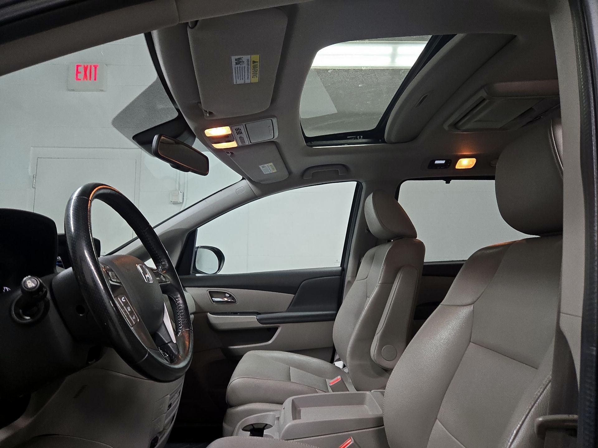 Thumbnail: 2014 Honda Odyssey - 19