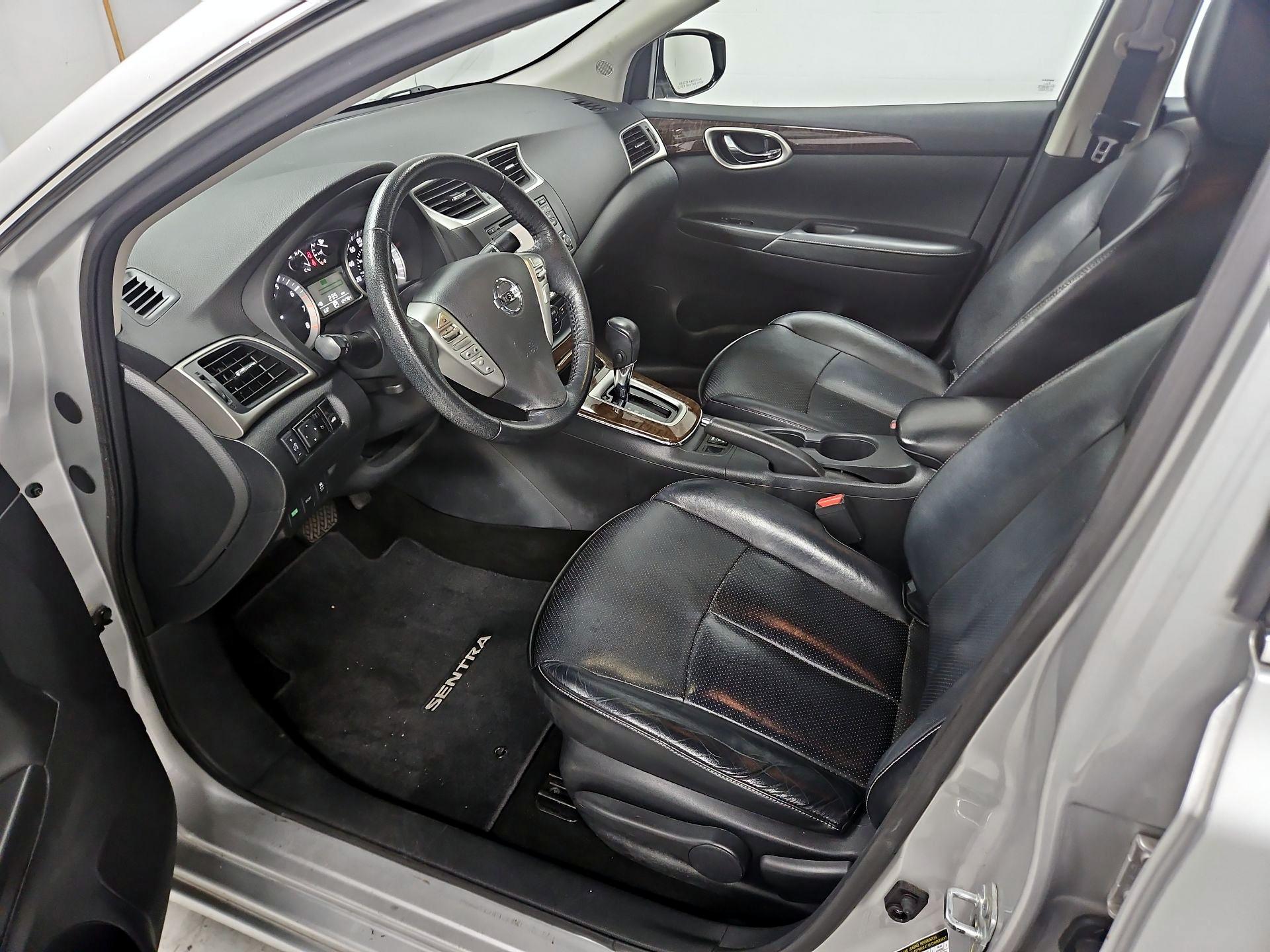 Thumbnail: 2015 Nissan Sentra - 11