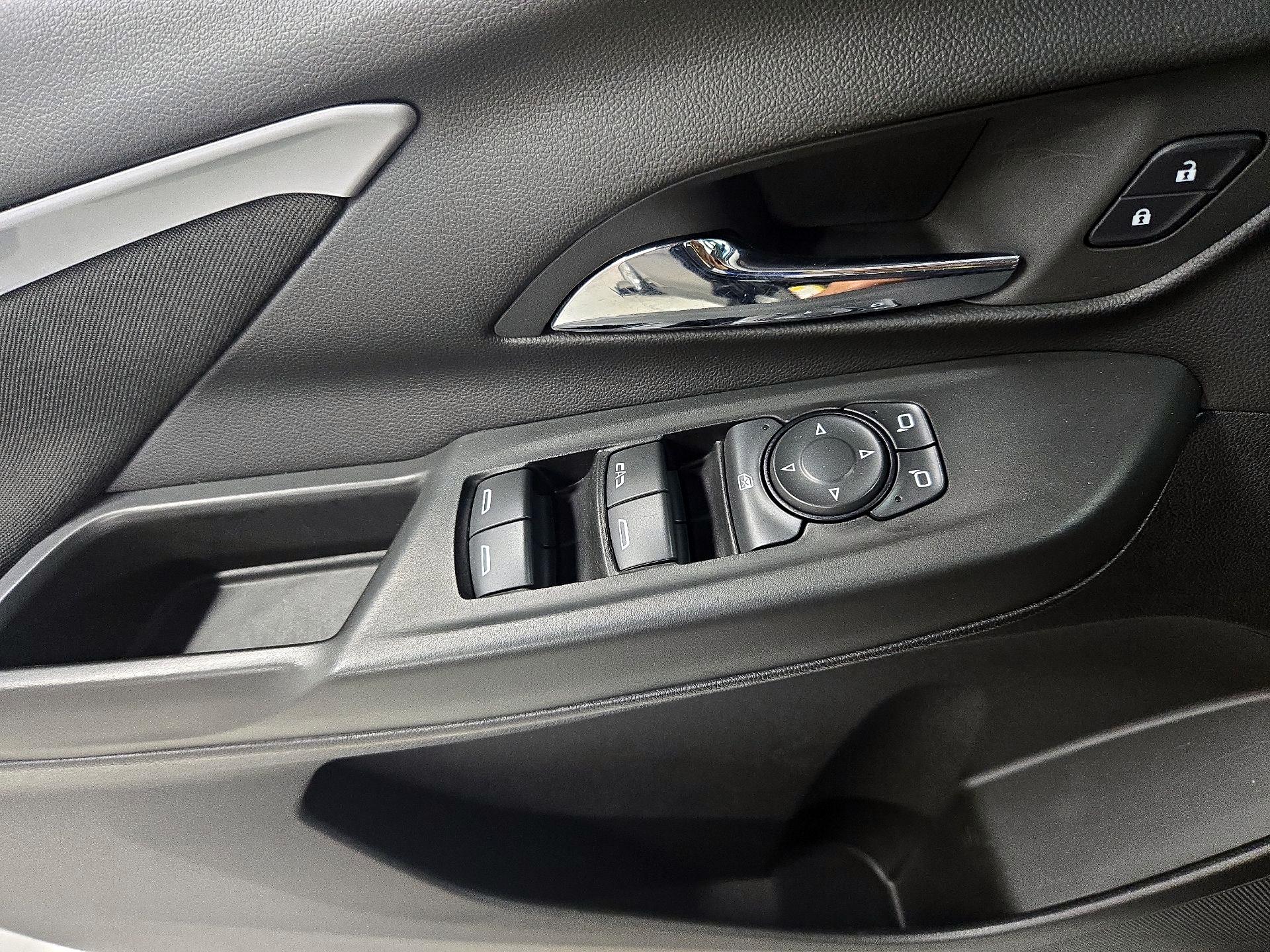 Thumbnail: 2022 Chevrolet Bolt EV - 12