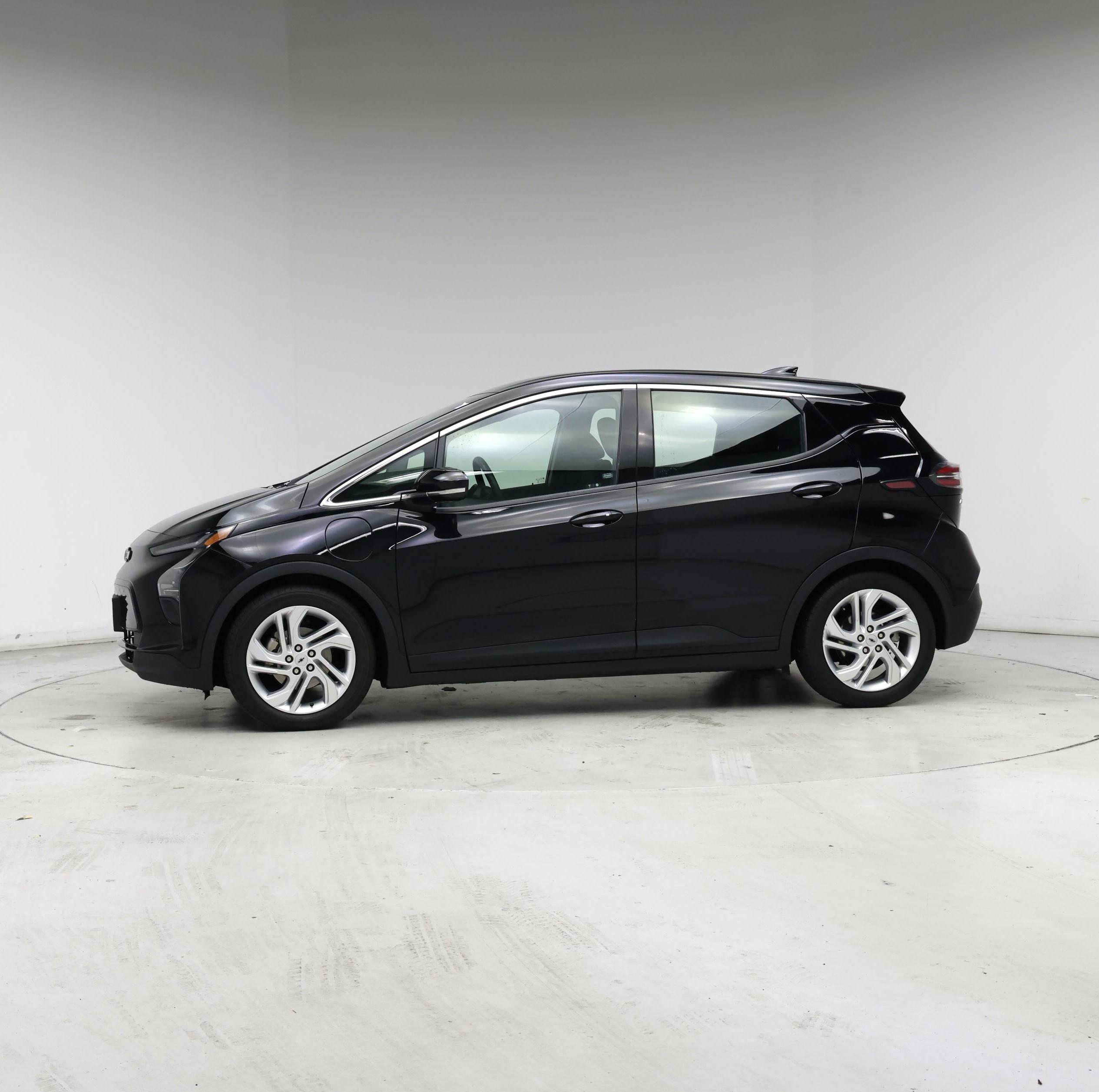 Thumbnail: 2022 Chevrolet Bolt EV - 3