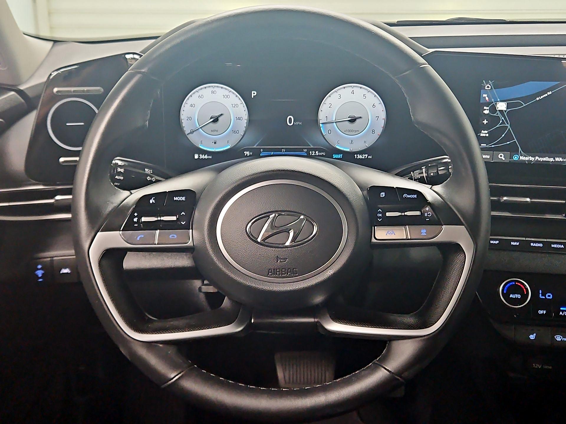 Thumbnail: 2023 Hyundai Elantra - 10