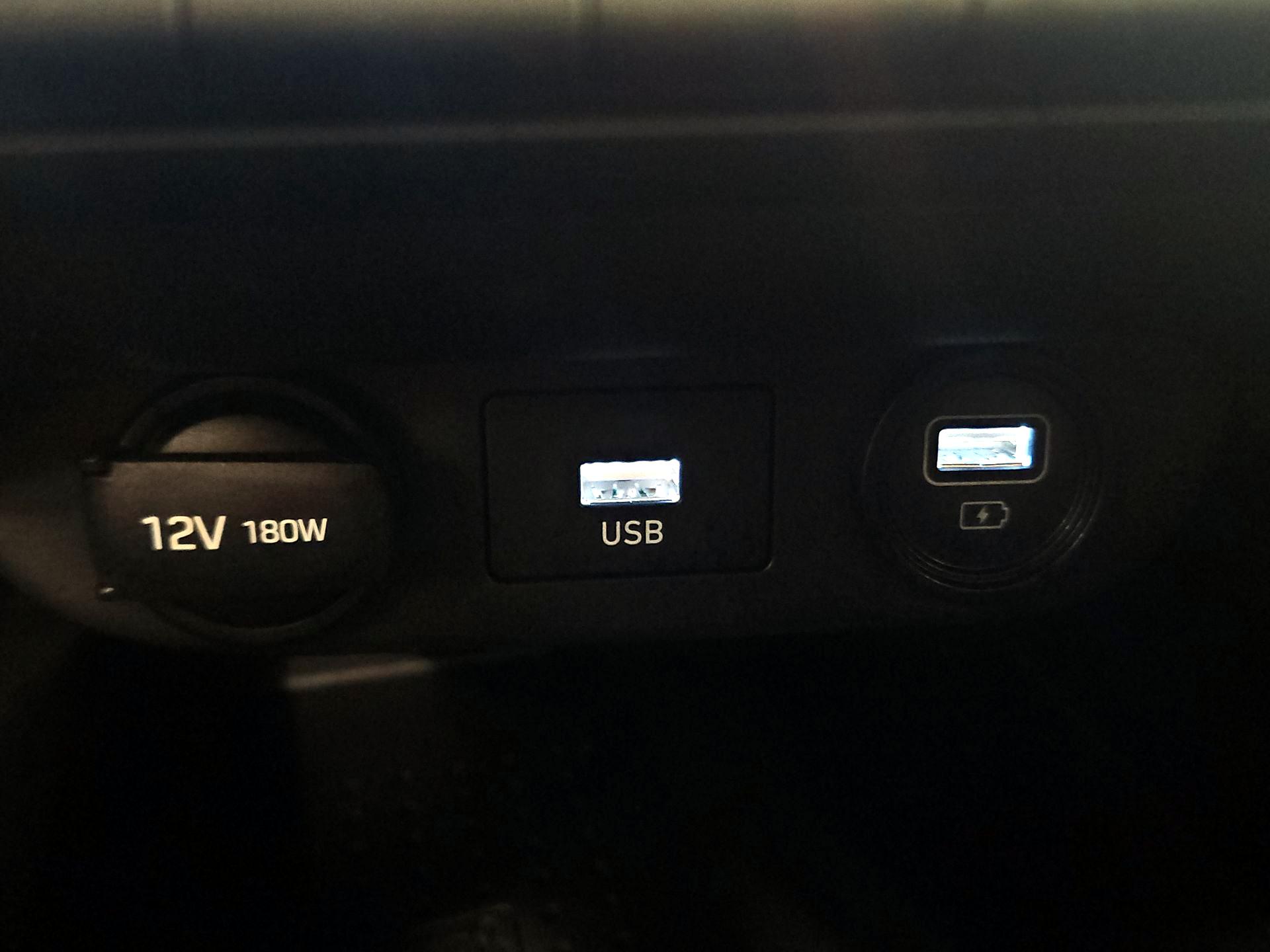 Thumbnail: 2023 Hyundai Elantra - 19