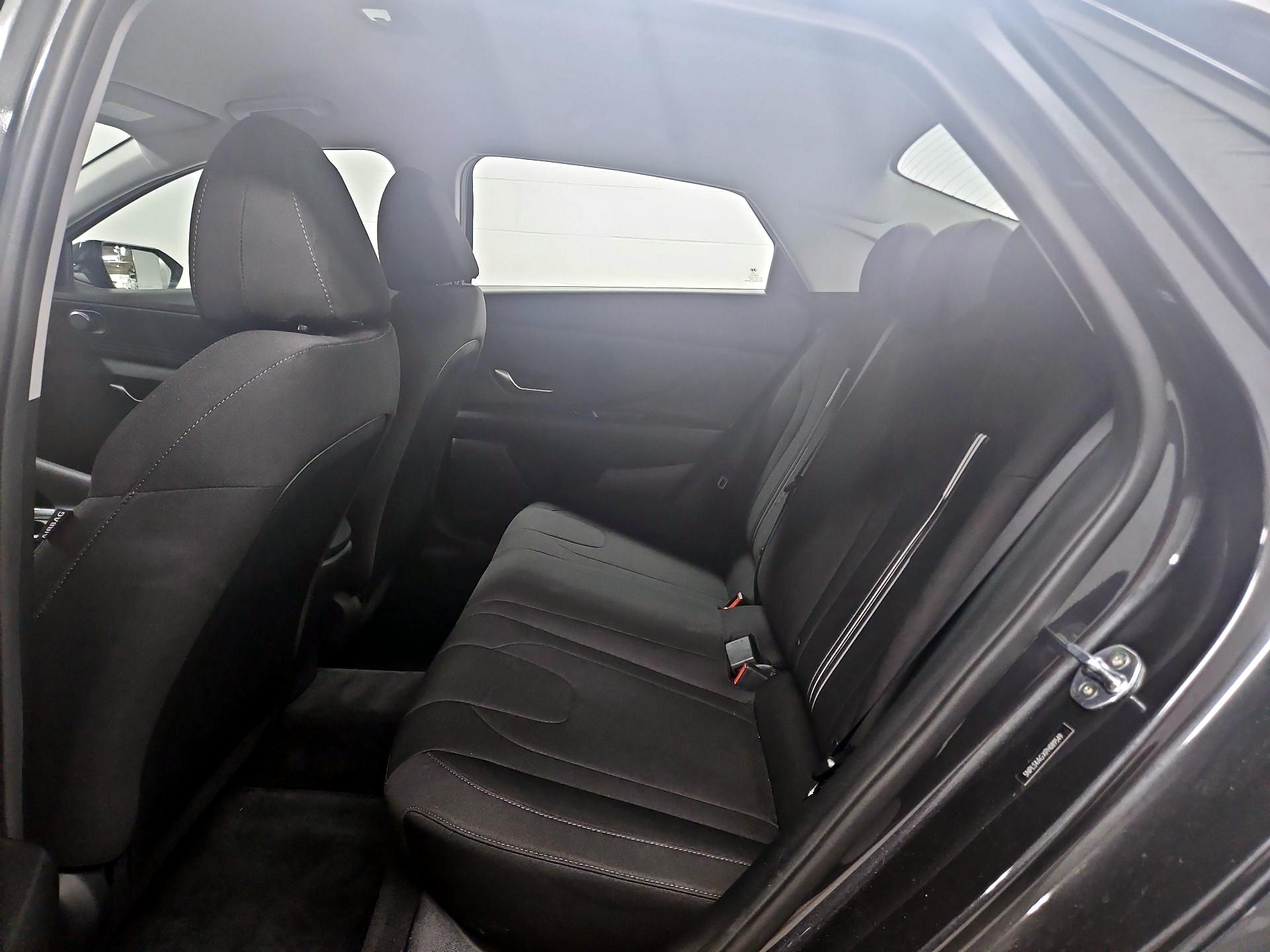 Thumbnail: 2023 Hyundai Elantra - 20