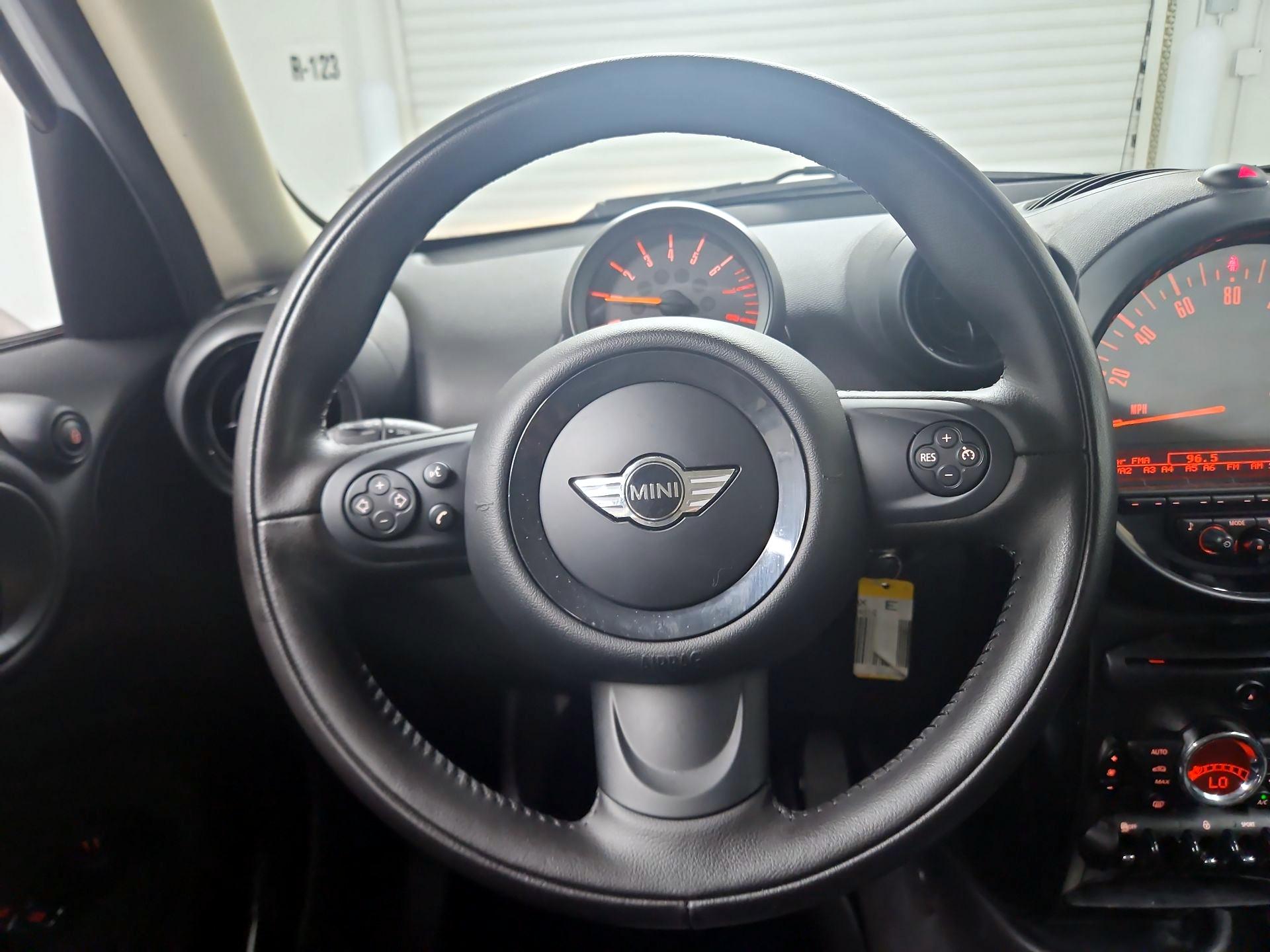 Thumbnail: 2016 MINI Cooper Countryman - 10