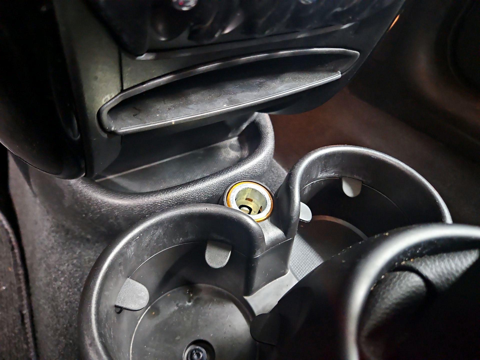 Thumbnail: 2016 MINI Cooper Countryman - 16