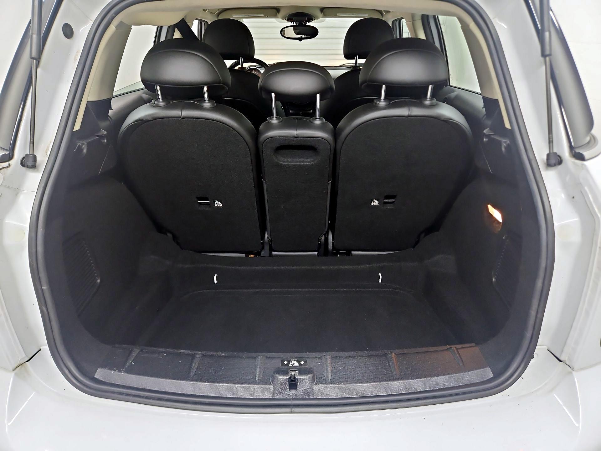 Thumbnail: 2016 MINI Cooper Countryman - 18