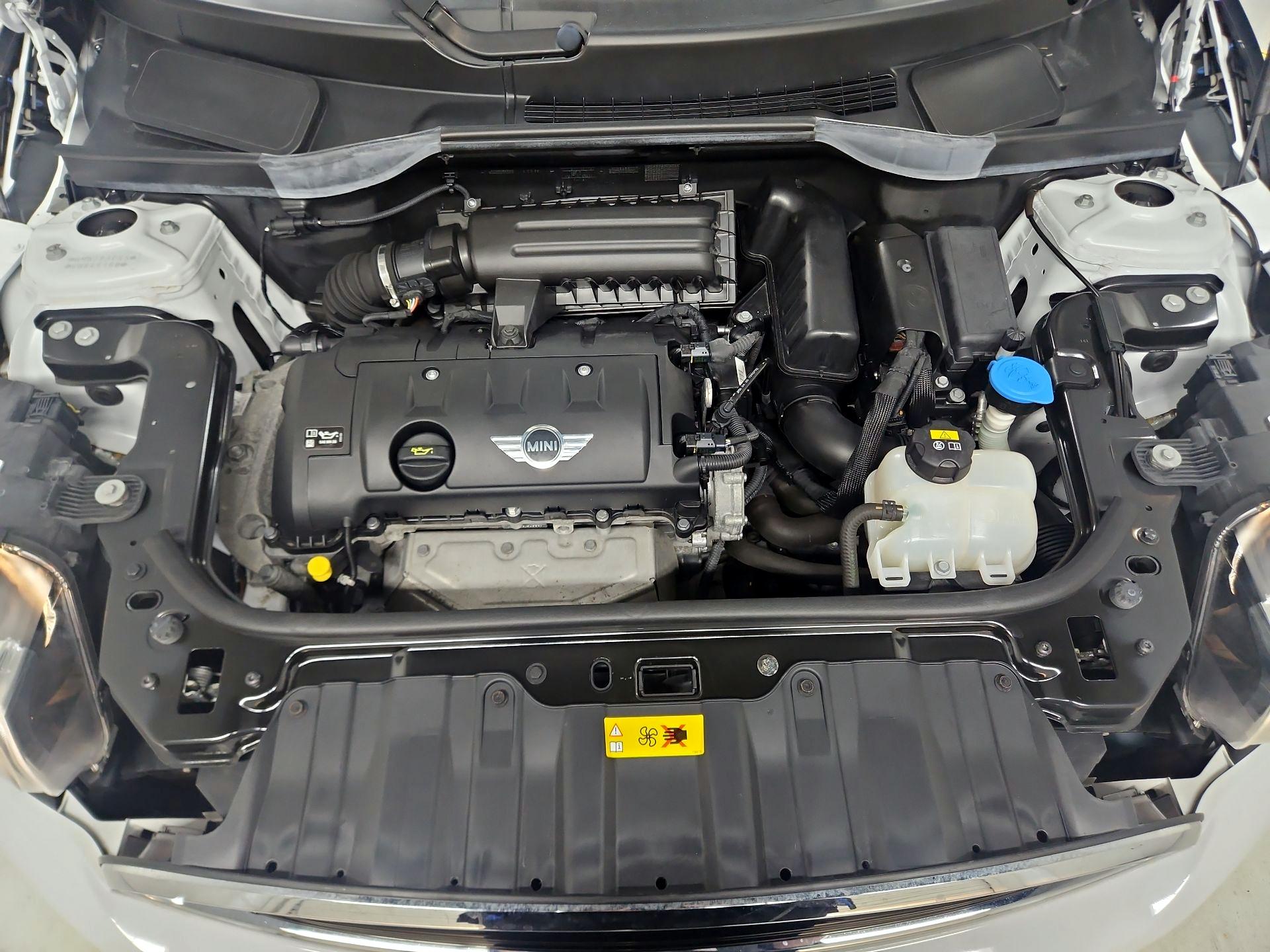 Thumbnail: 2016 MINI Cooper Countryman - 19