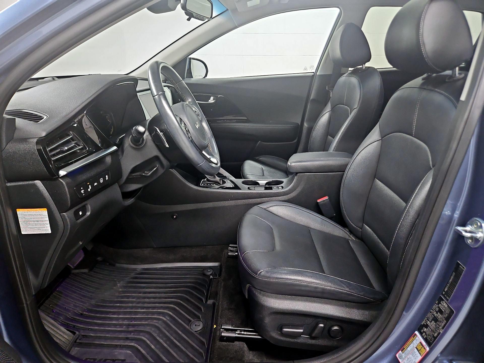 Thumbnail: 2022 Kia Niro - 11