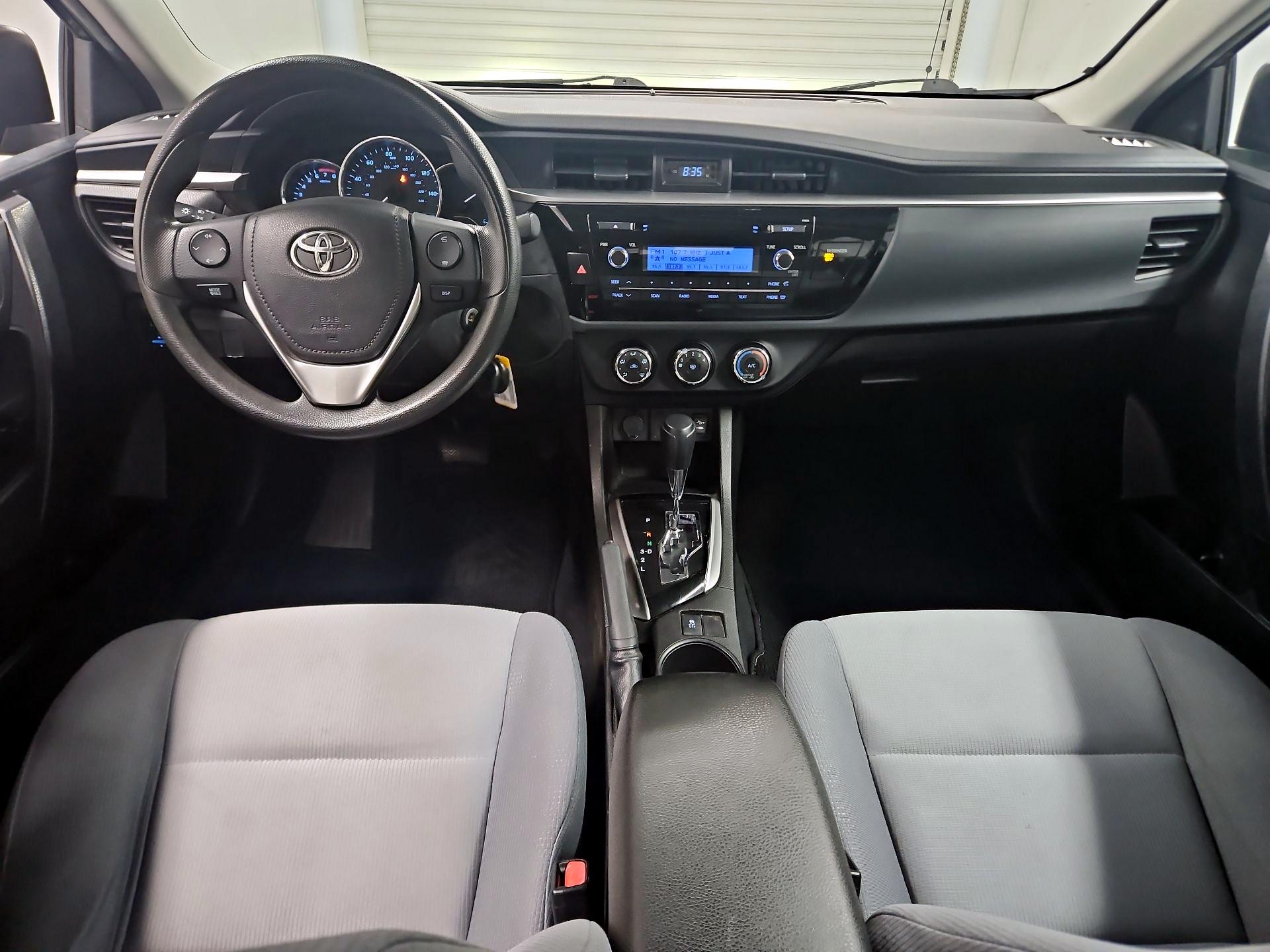 Thumbnail: 2015 Toyota Corolla - 9