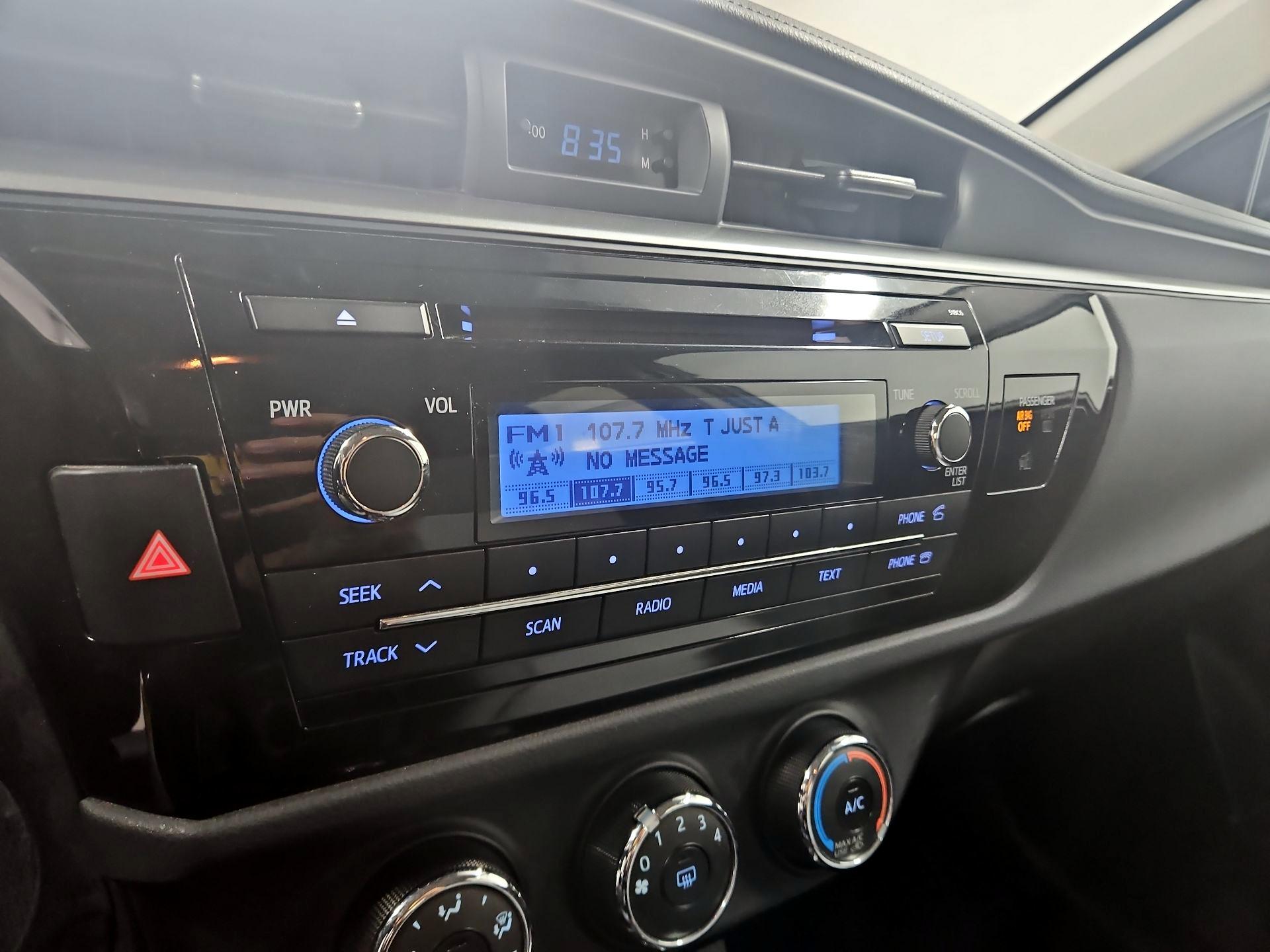 Thumbnail: 2015 Toyota Corolla - 14
