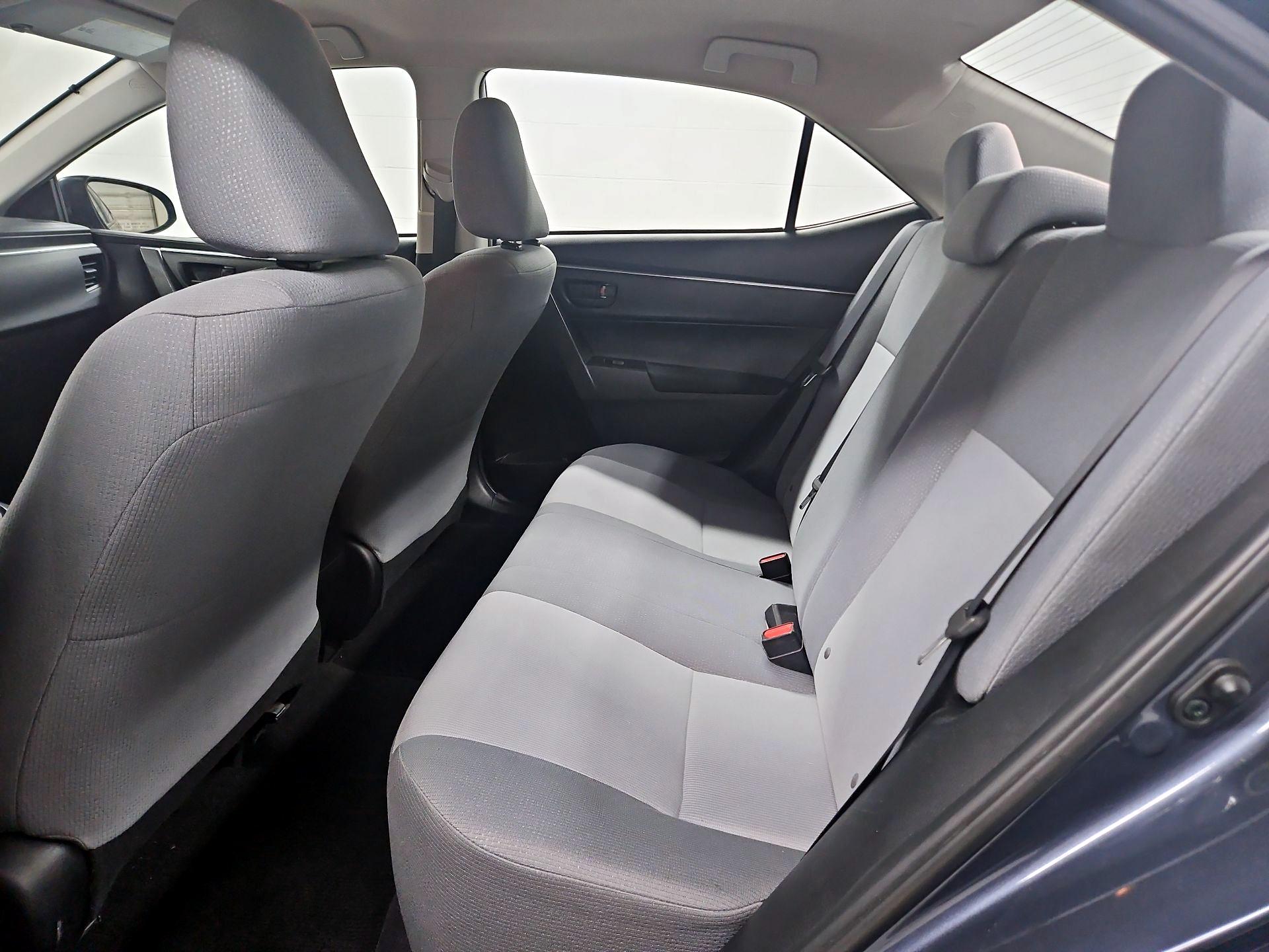 Thumbnail: 2015 Toyota Corolla - 18