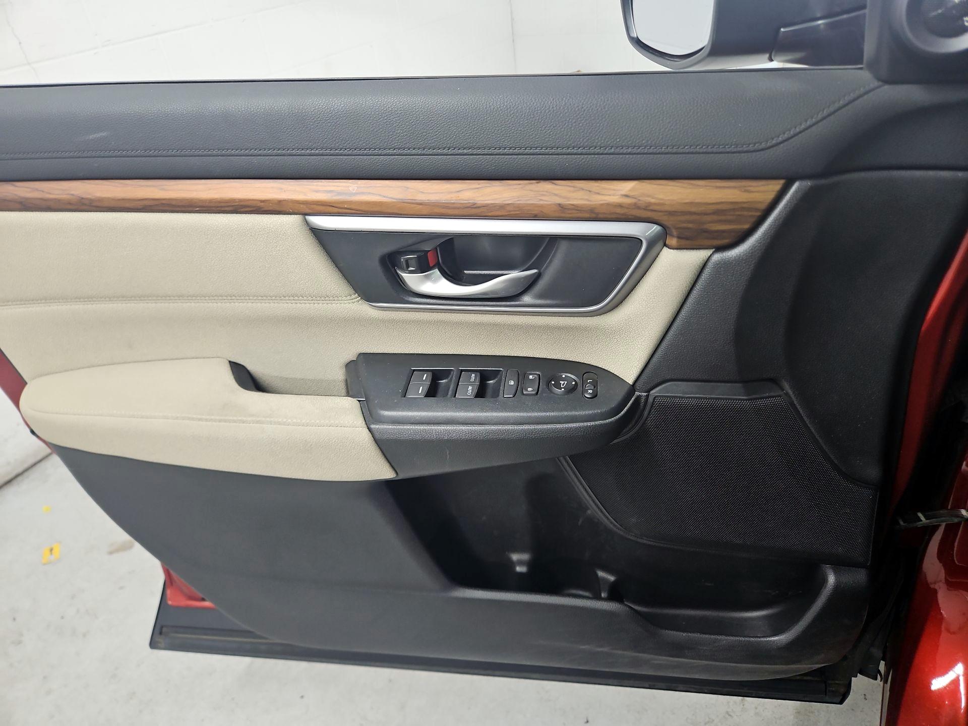 Thumbnail: 2017 Honda CR-V - 12