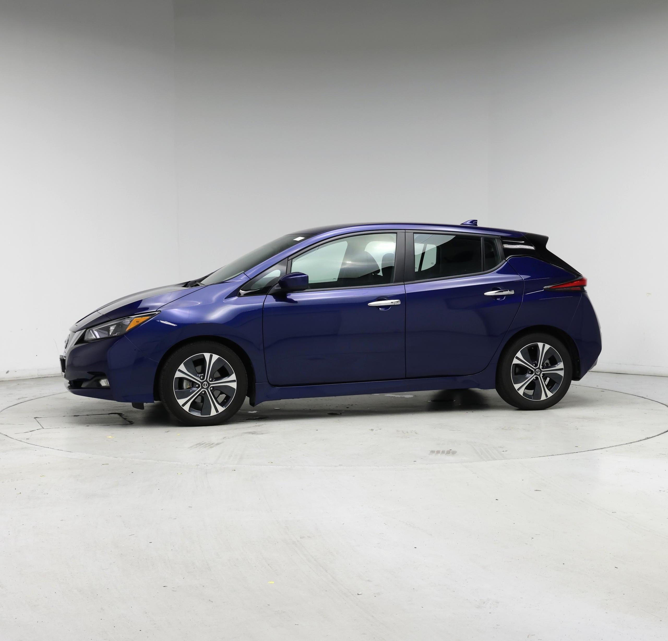 Thumbnail: 2022 Nissan Leaf - 3