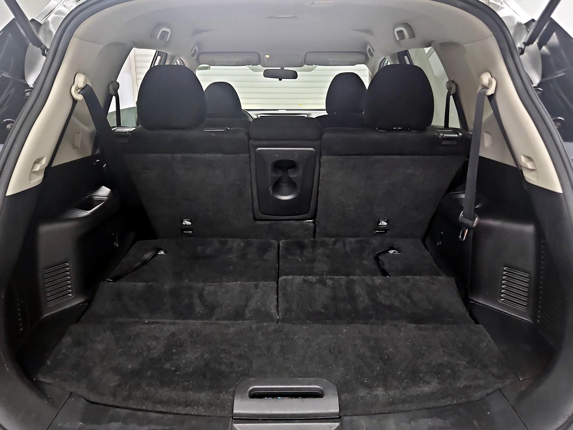 Thumbnail: 2014 Nissan Rogue - 20