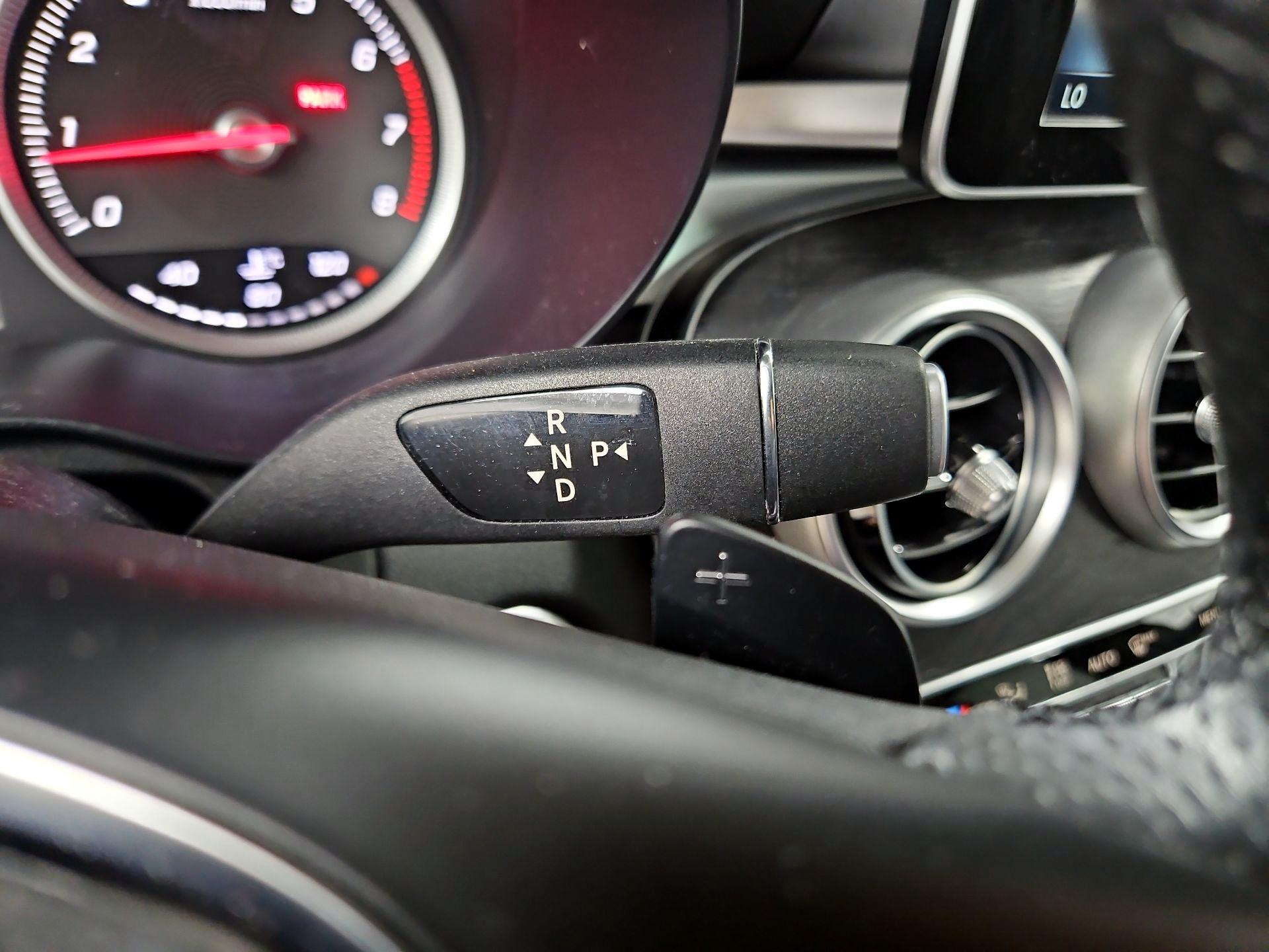 Thumbnail: 2016 Mercedes-Benz GLC - 17