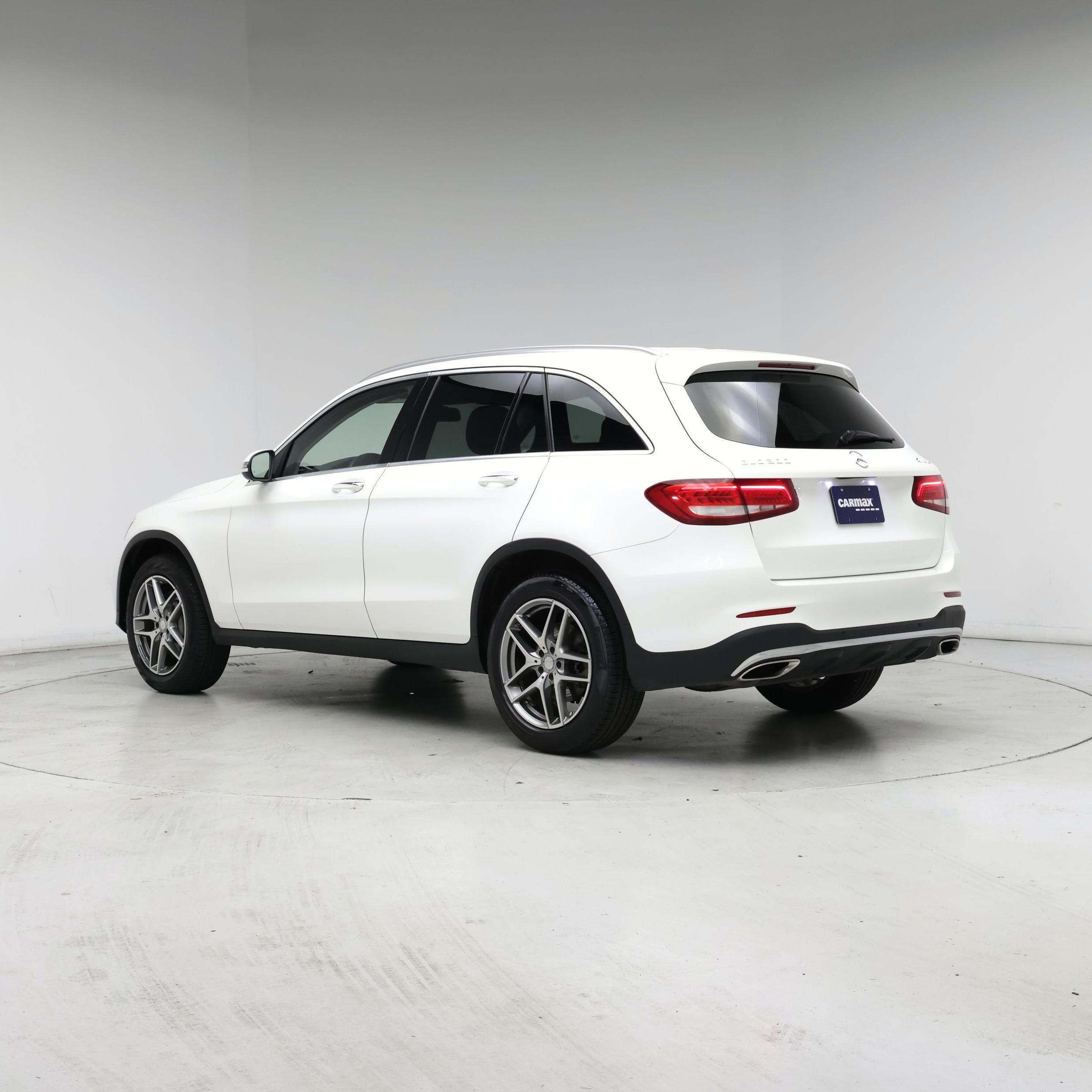 Thumbnail: 2016 Mercedes-Benz GLC - 2