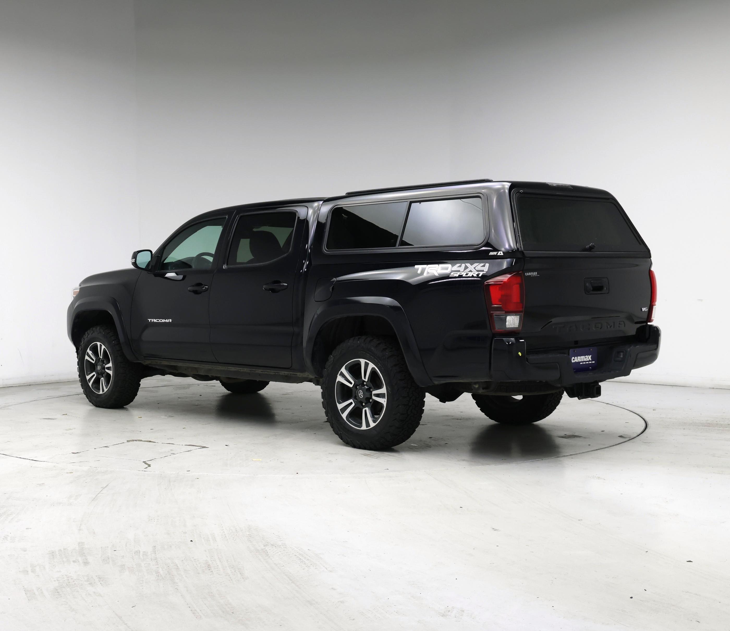 Thumbnail: 2019 Toyota Tacoma - 2