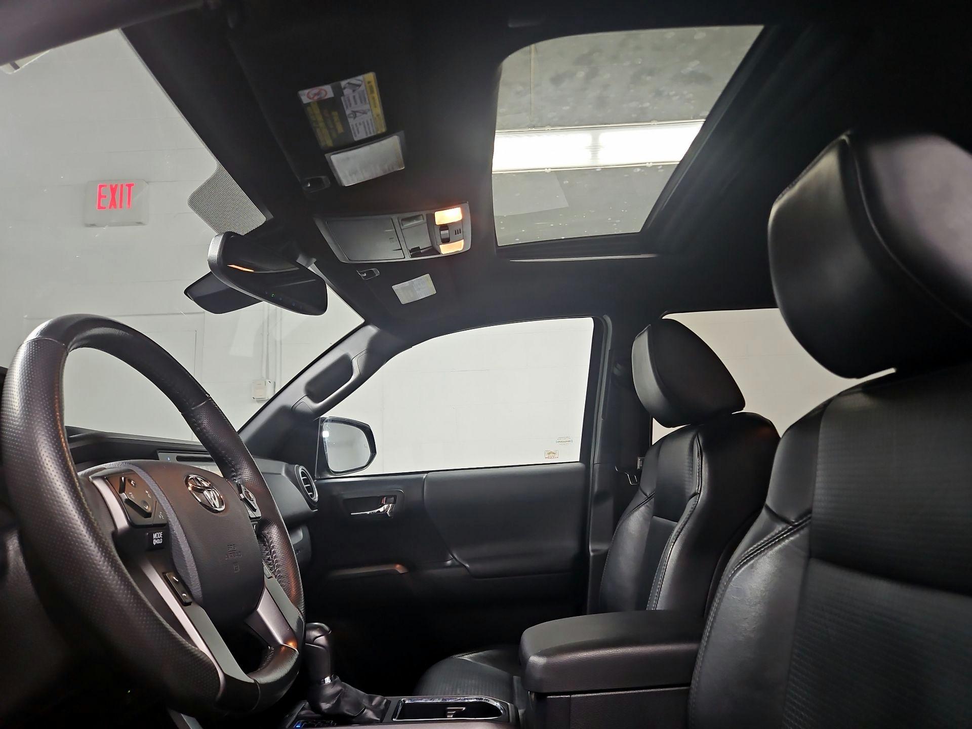 Thumbnail: 2019 Toyota Tacoma - 20