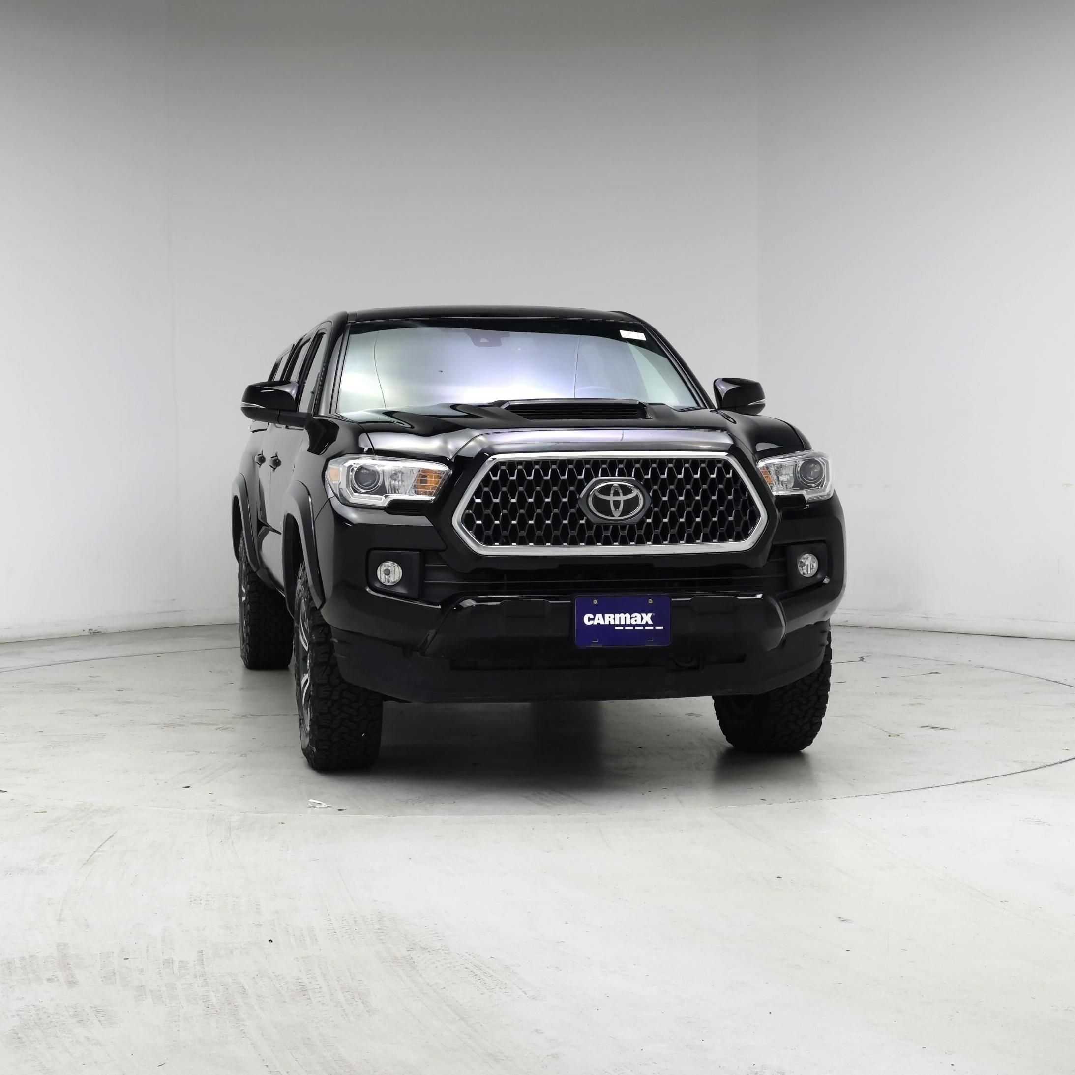 Thumbnail: 2019 Toyota Tacoma - 5