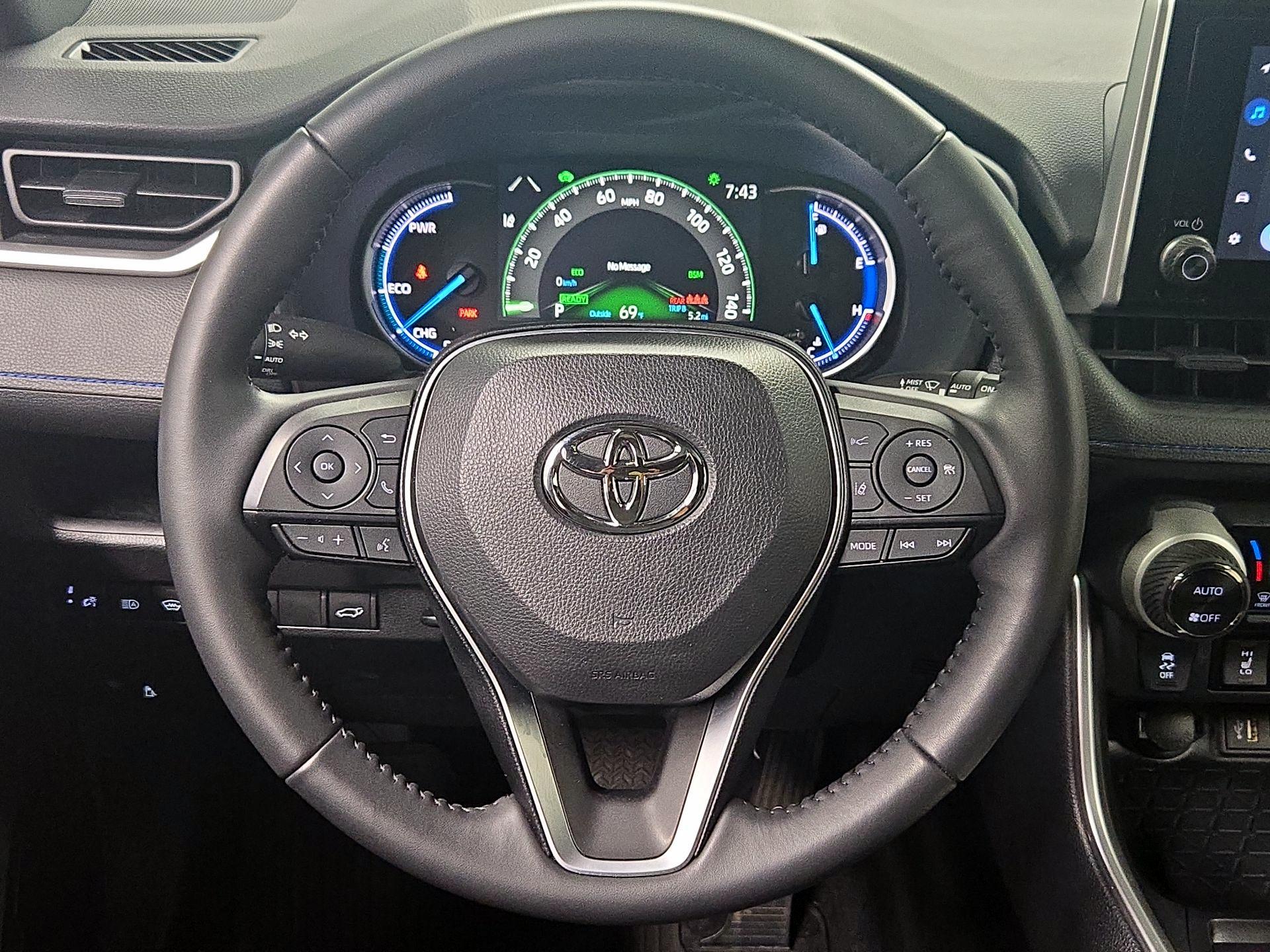 Thumbnail: 2024 Toyota RAV4 - 10