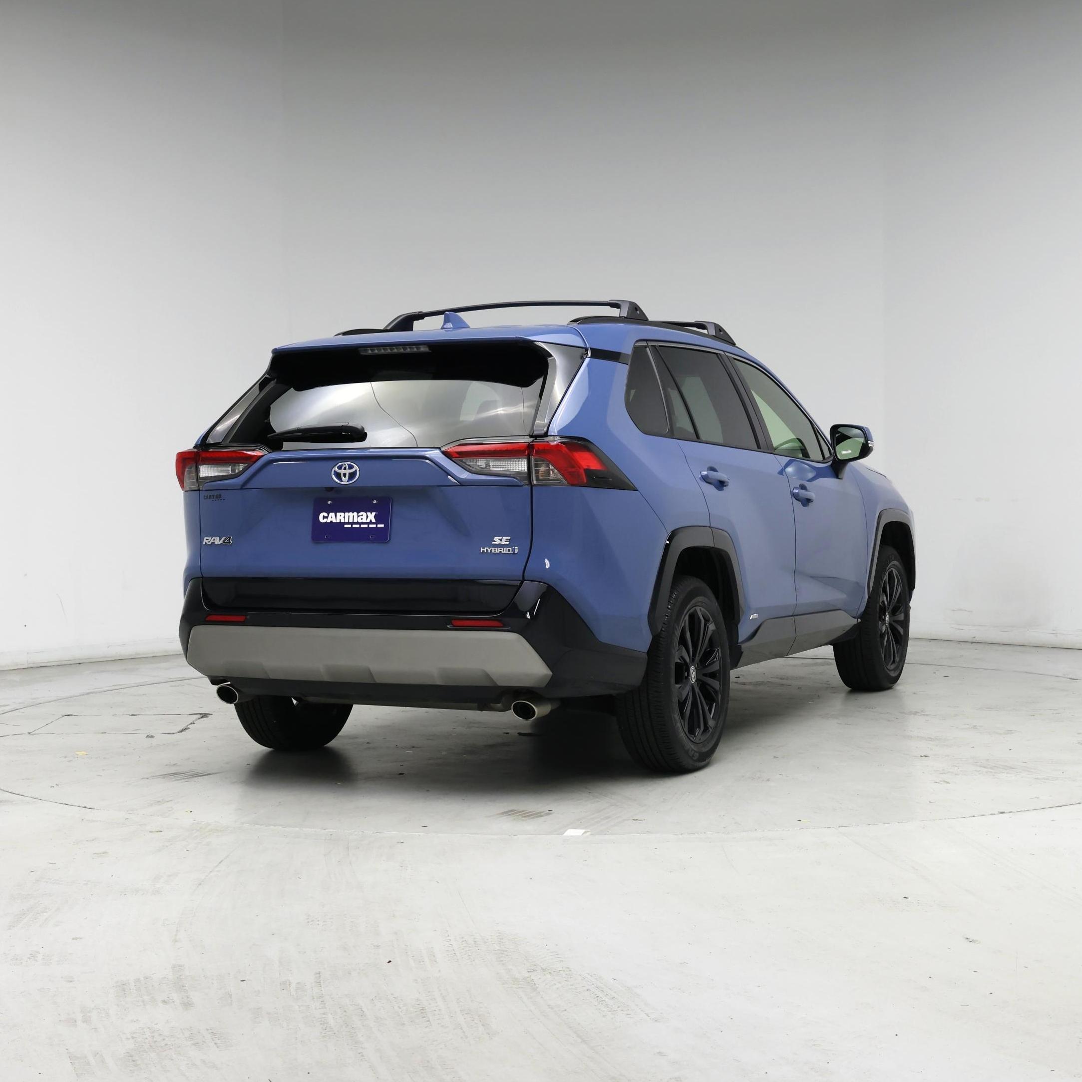 Thumbnail: 2024 Toyota RAV4 - 8