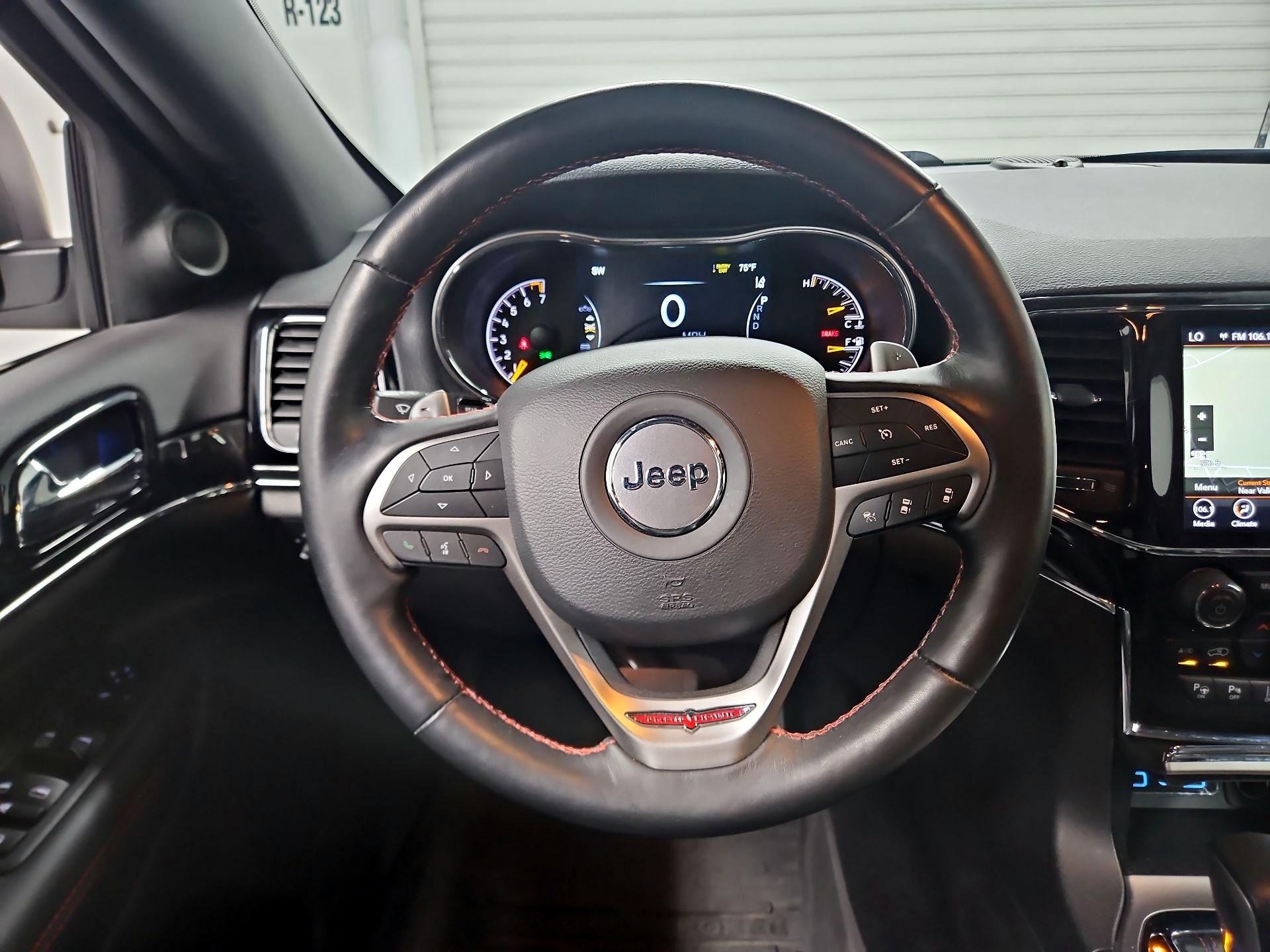 Thumbnail: 2021 Jeep Grand Cherokee - 10