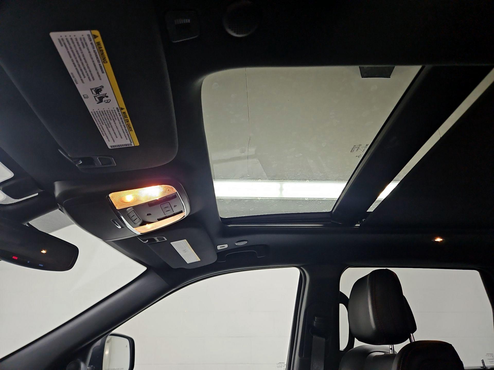 Thumbnail: 2021 Jeep Grand Cherokee - 20