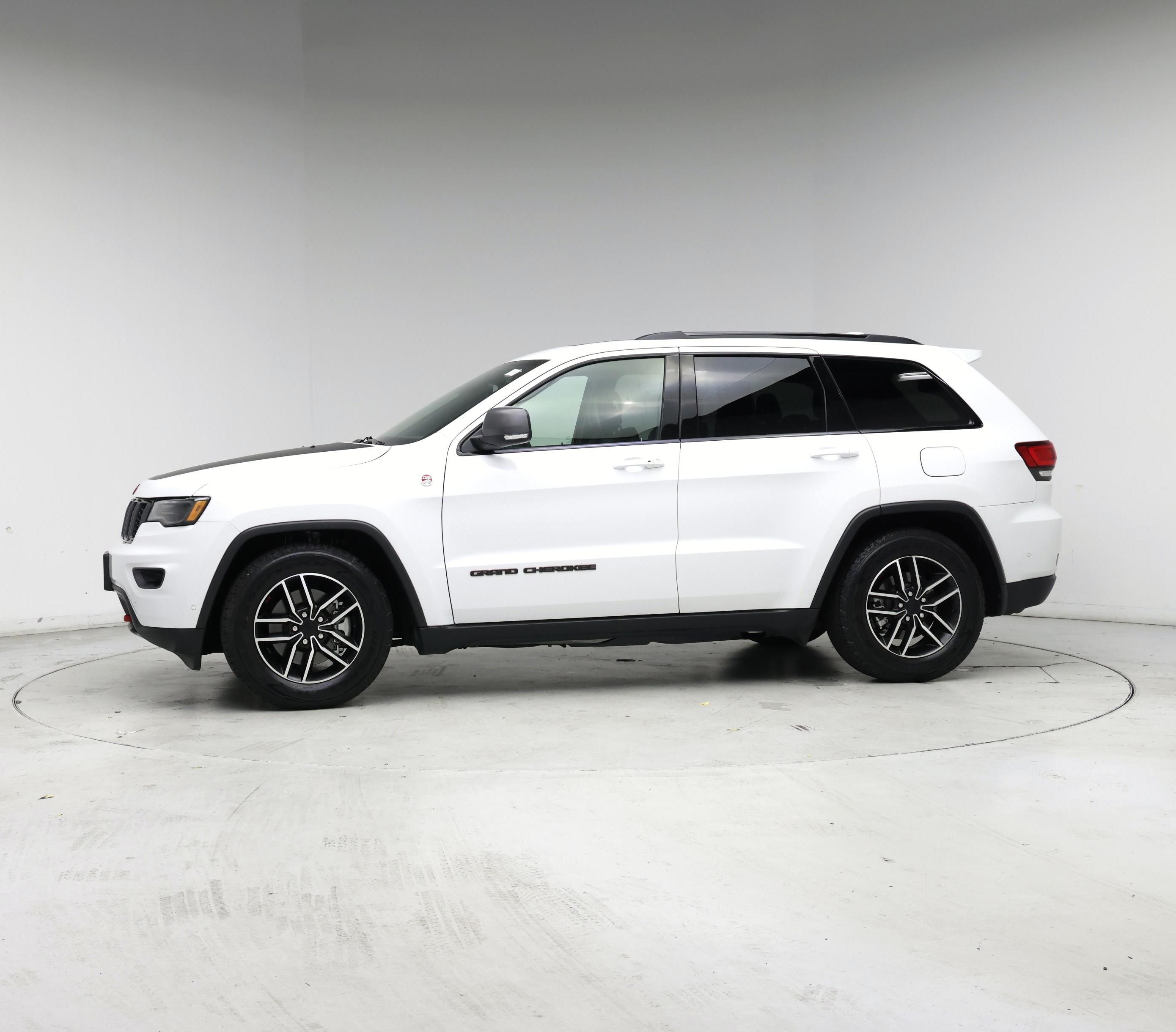 Thumbnail: 2021 Jeep Grand Cherokee - 3