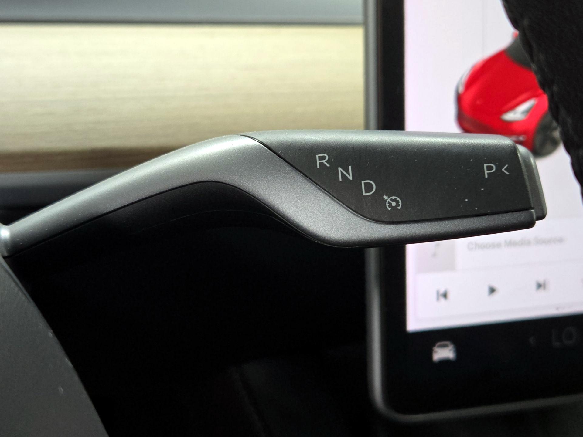 Thumbnail: 2021 Tesla Model 3 - 17